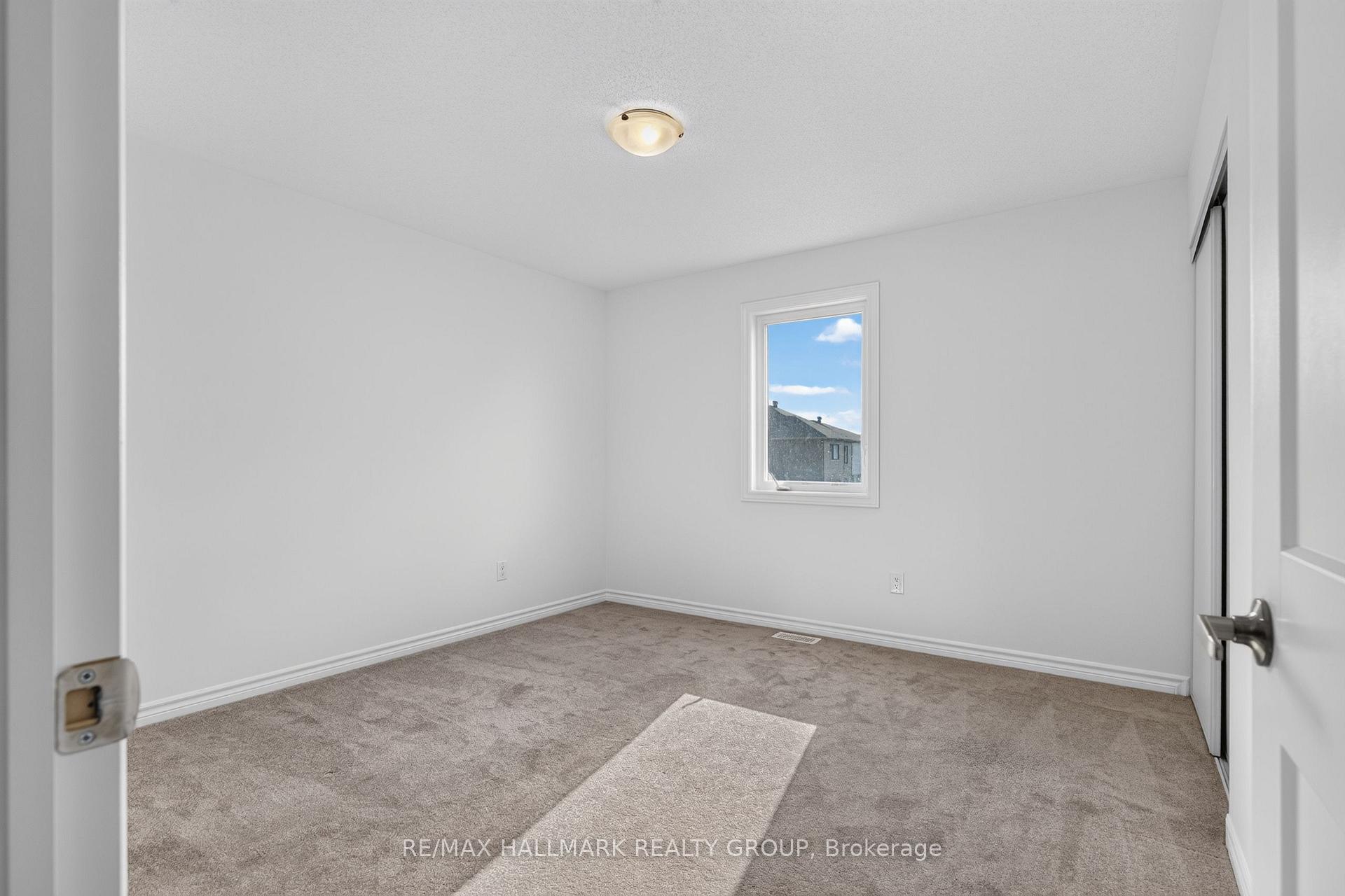 Photo 34 of 149 Minikan Street, Ottawa, Blossom Park/Kemp Park/Findlay Creek — HOMEH