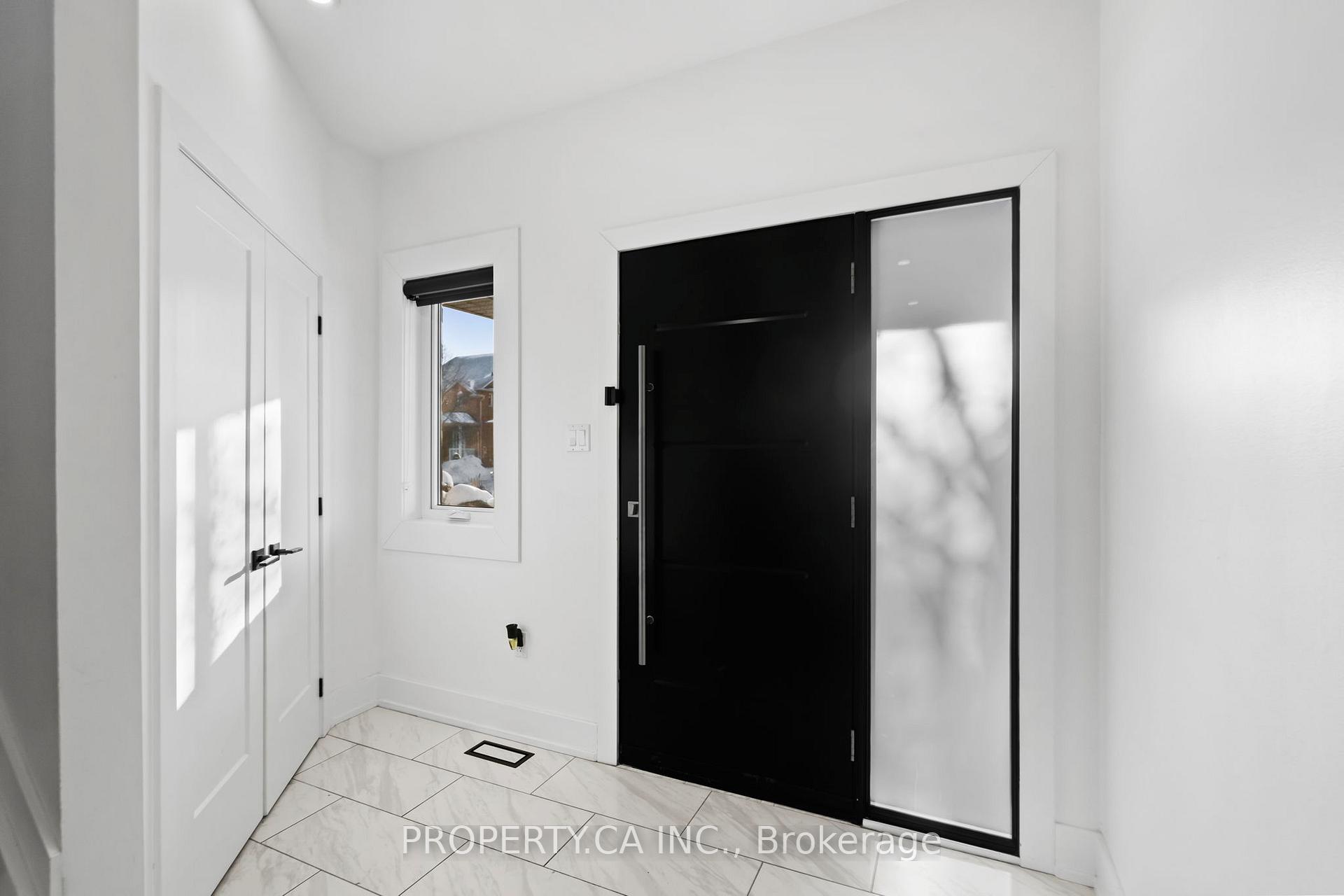 Photo 3 of 44 Andrew Hill Drive, Vaughan, Vellore Village — HOMEH