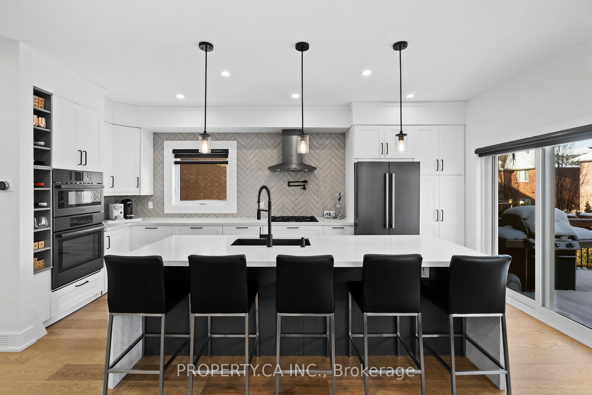 Photo 16 of 44 Andrew Hill Drive, Vaughan, Vellore Village — HOMEH