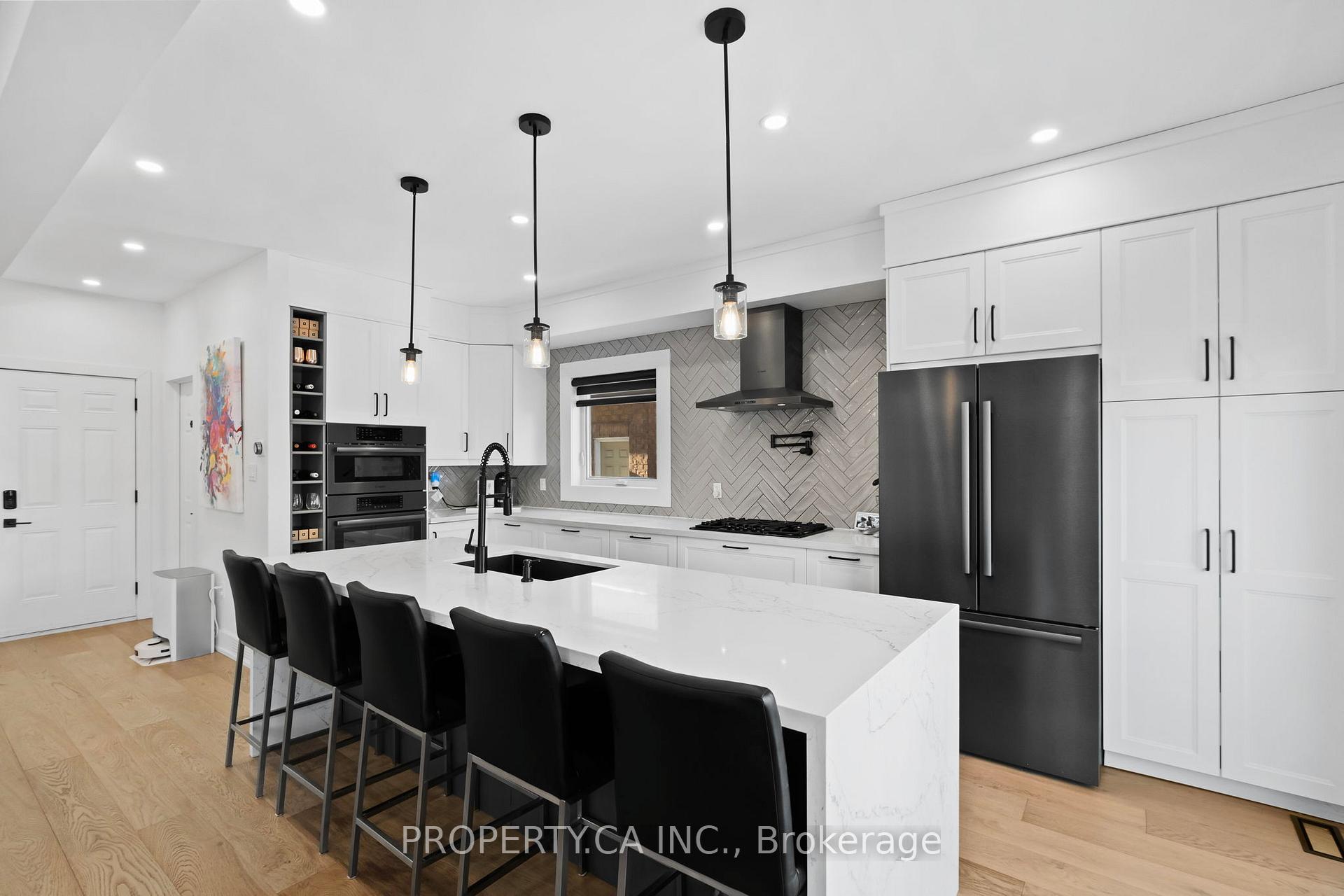 Photo 17 of 44 Andrew Hill Drive, Vaughan, Vellore Village — HOMEH