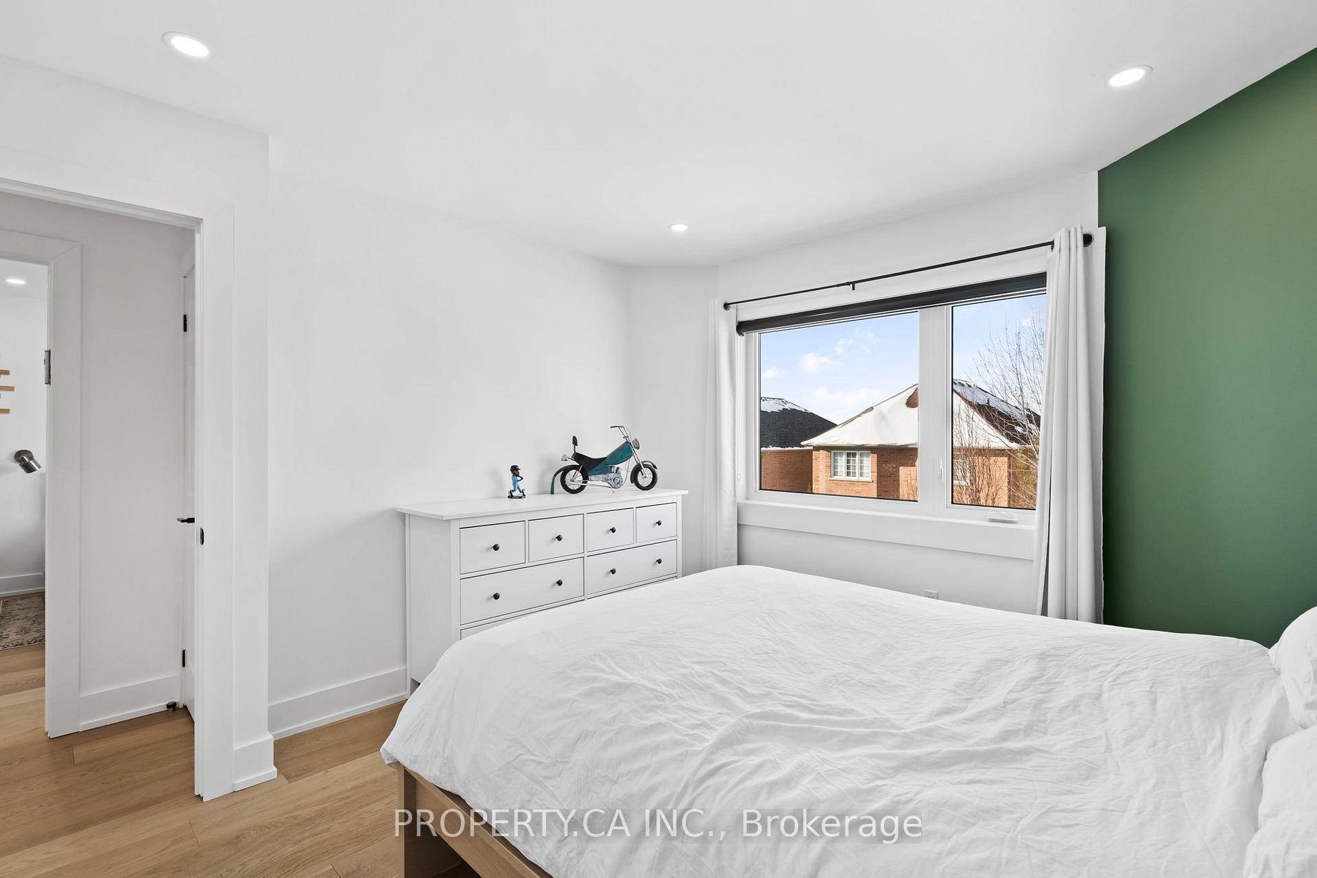 Photo 36 of 44 Andrew Hill Drive, Vaughan, Vellore Village — HOMEH