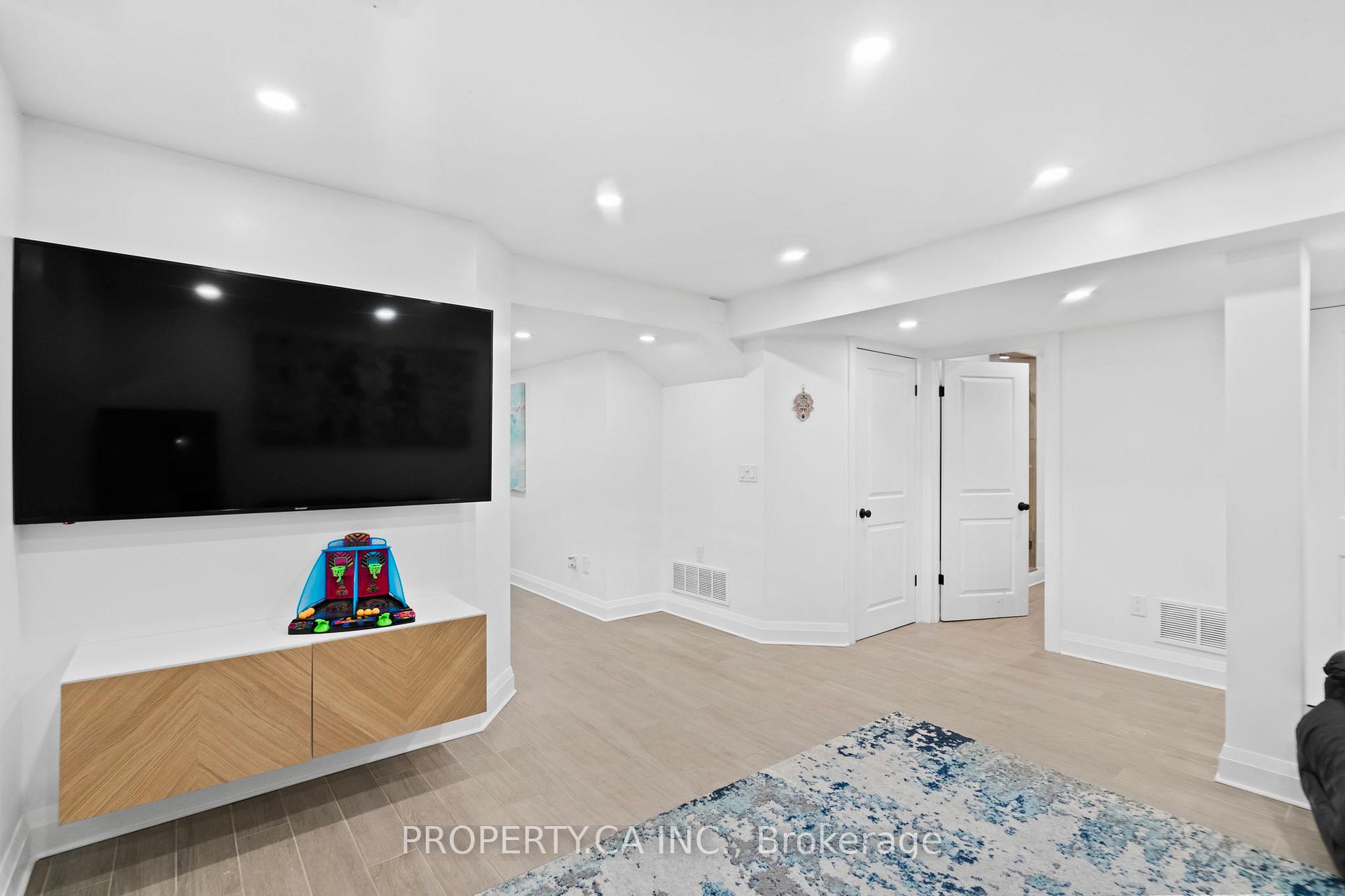 Photo 40 of 44 Andrew Hill Drive, Vaughan, Vellore Village — HOMEH