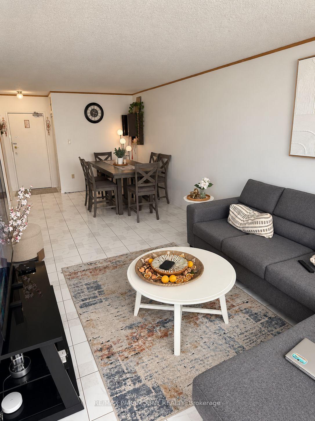 Photo 2 of Unit 1813, 390 Dixon Road, Etobicoke, Kingsview Village-The Westway — HOMEH