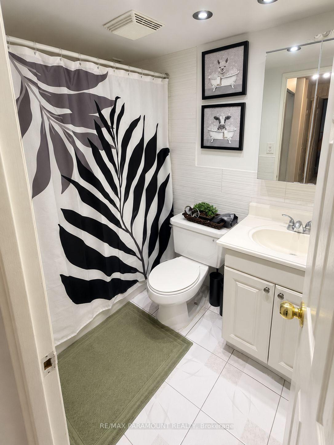 Photo 11 of Unit 1813, 390 Dixon Road, Etobicoke, Kingsview Village-The Westway — HOMEH