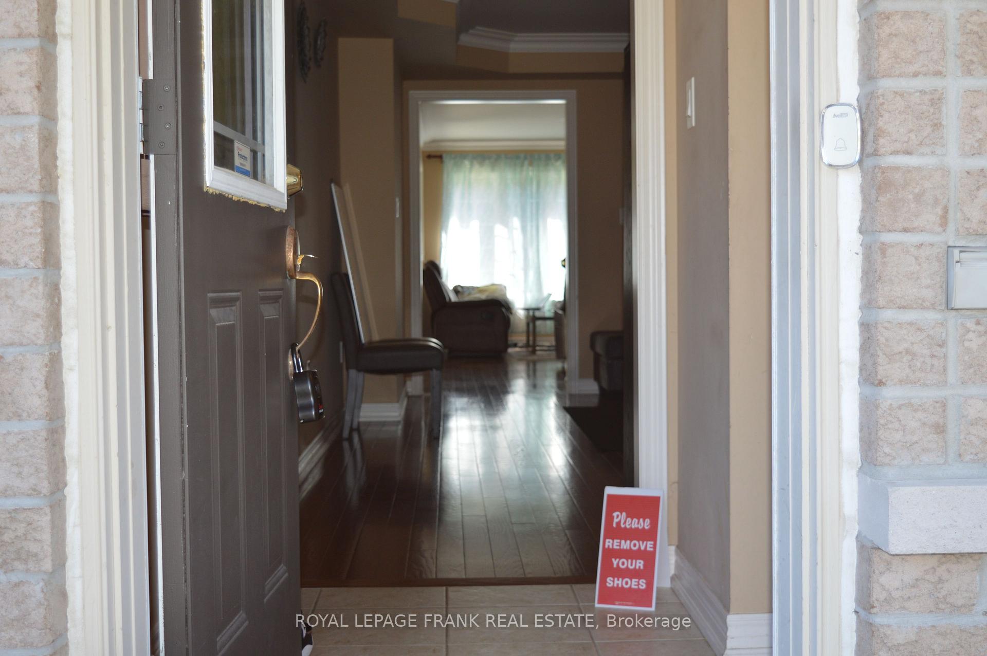 Photo 3 of 61 Summerside Avenue, Whitby, Taunton North — HOMEH