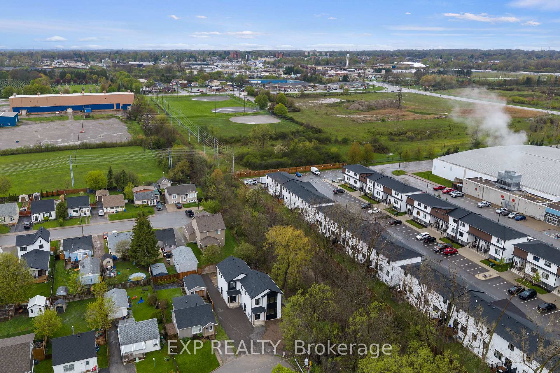 Photo 31 of Unit 1, 4271 Fifth Avenue, Niagara Falls, Downtown — HOMEH