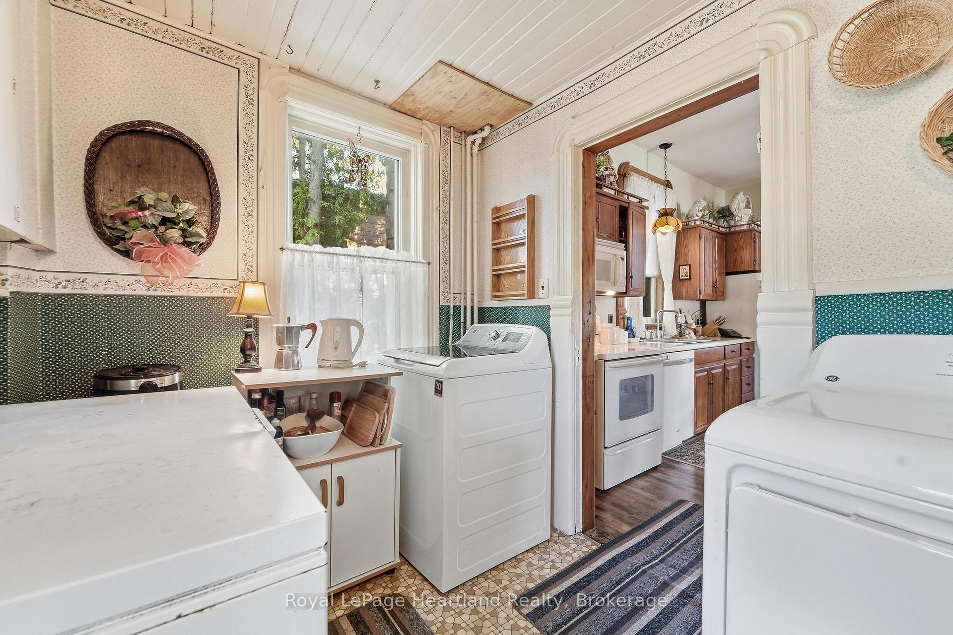 Photo 19 of 62 Orange Street S, Central Huron, Clinton — HOMEH