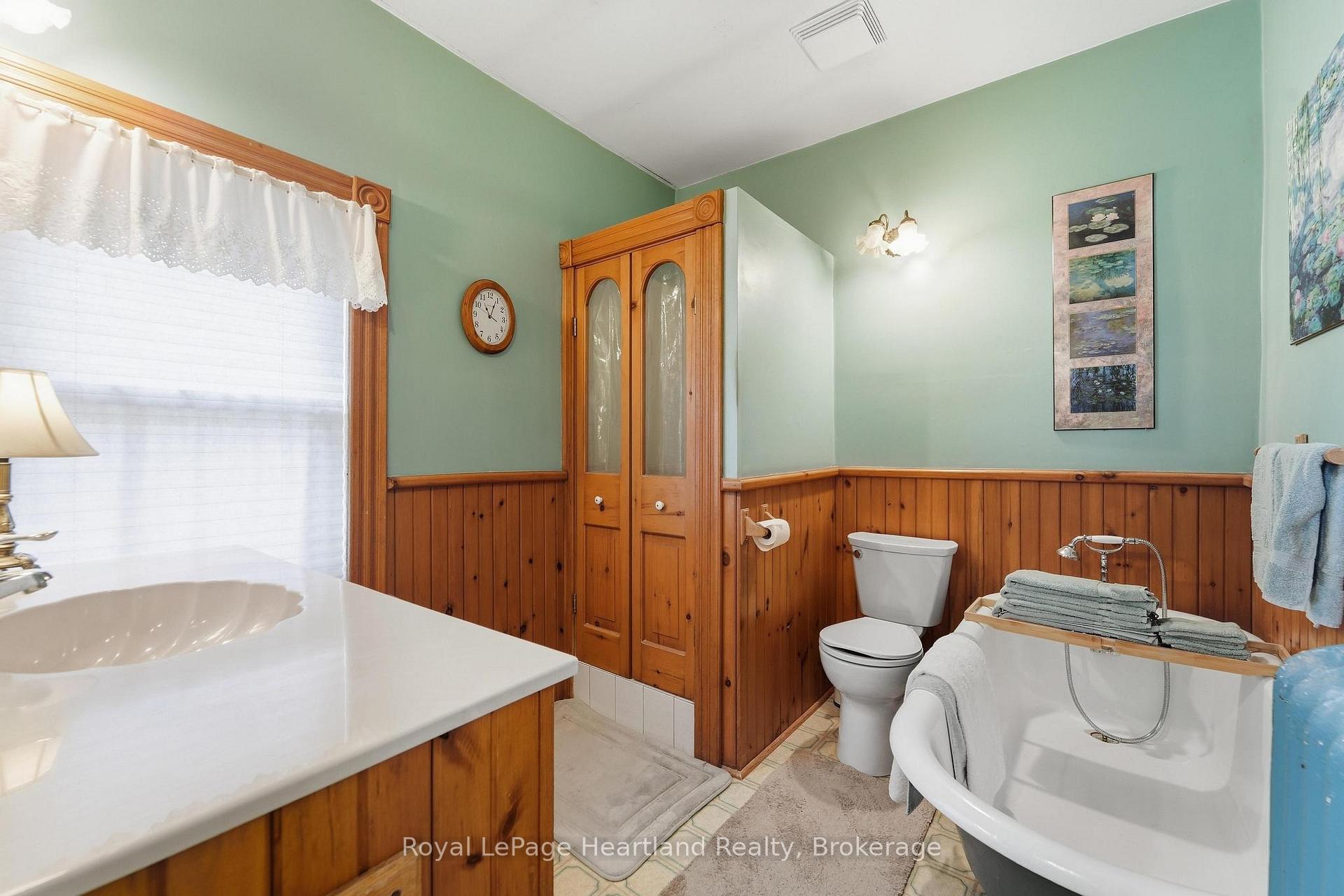 Photo 35 of 62 Orange Street S, Central Huron, Clinton — HOMEH