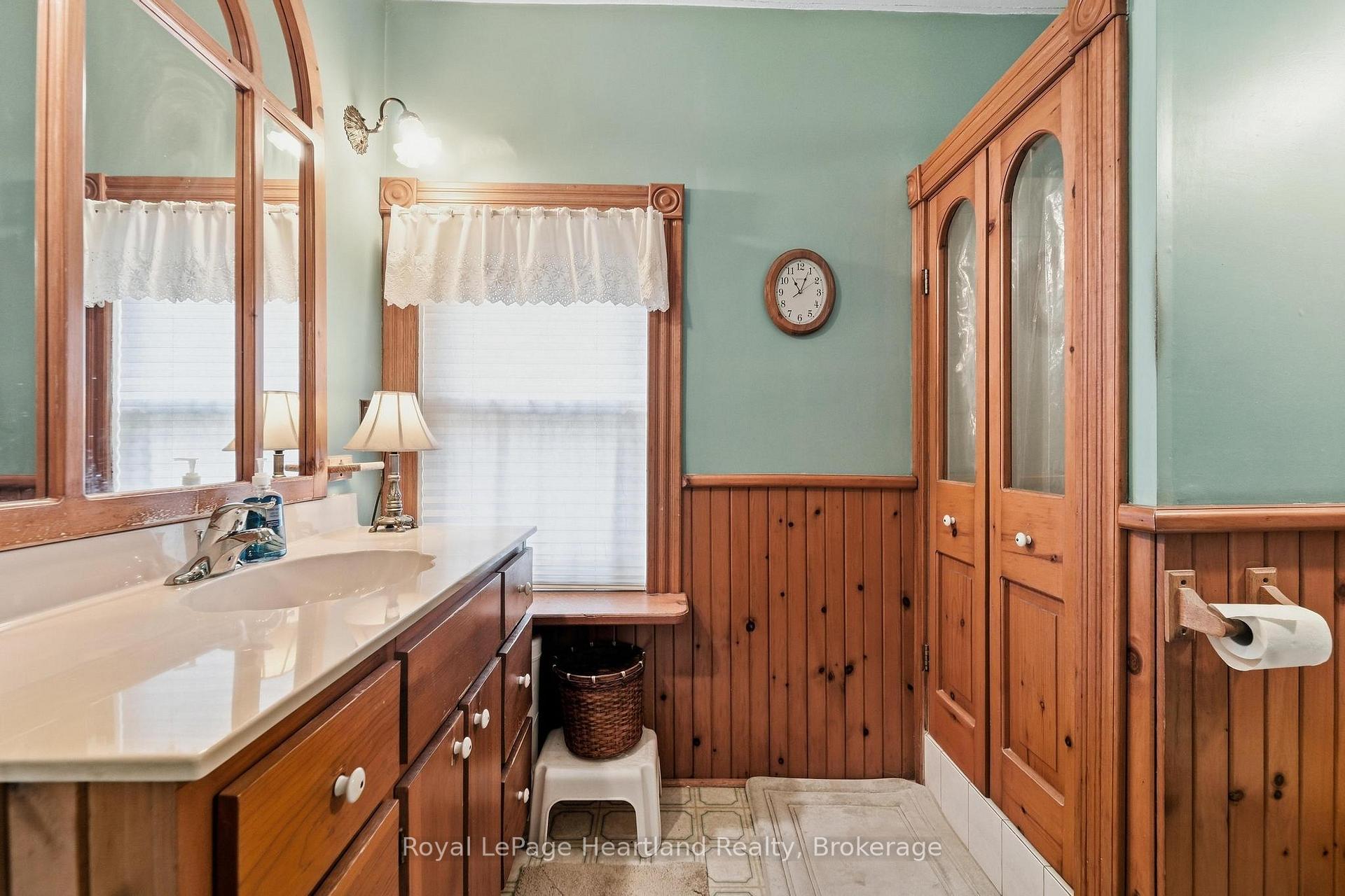 Photo 36 of 62 Orange Street S, Central Huron, Clinton — HOMEH