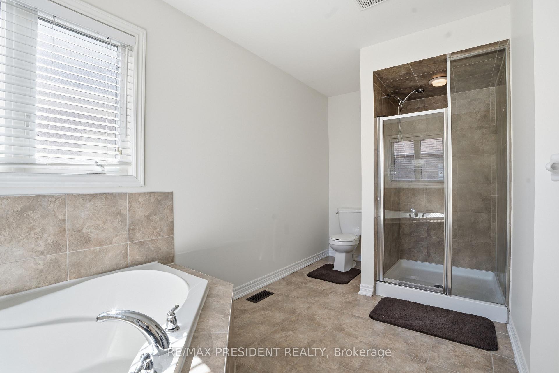 Photo 30 of 17 Mccartney Street, Hamilton, Waterdown — HOMEH