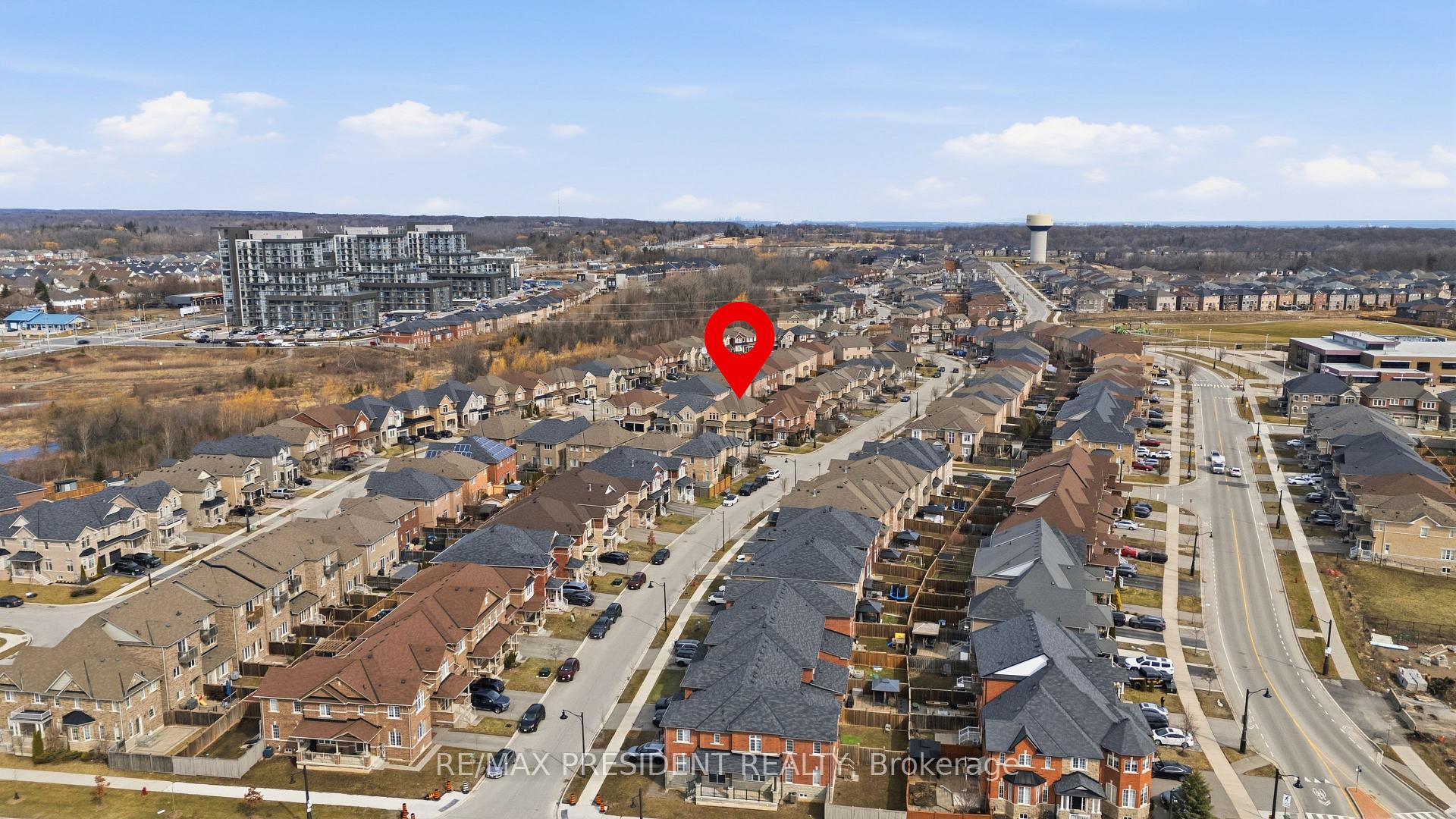Photo 50 of 17 Mccartney Street, Hamilton, Waterdown — HOMEH
