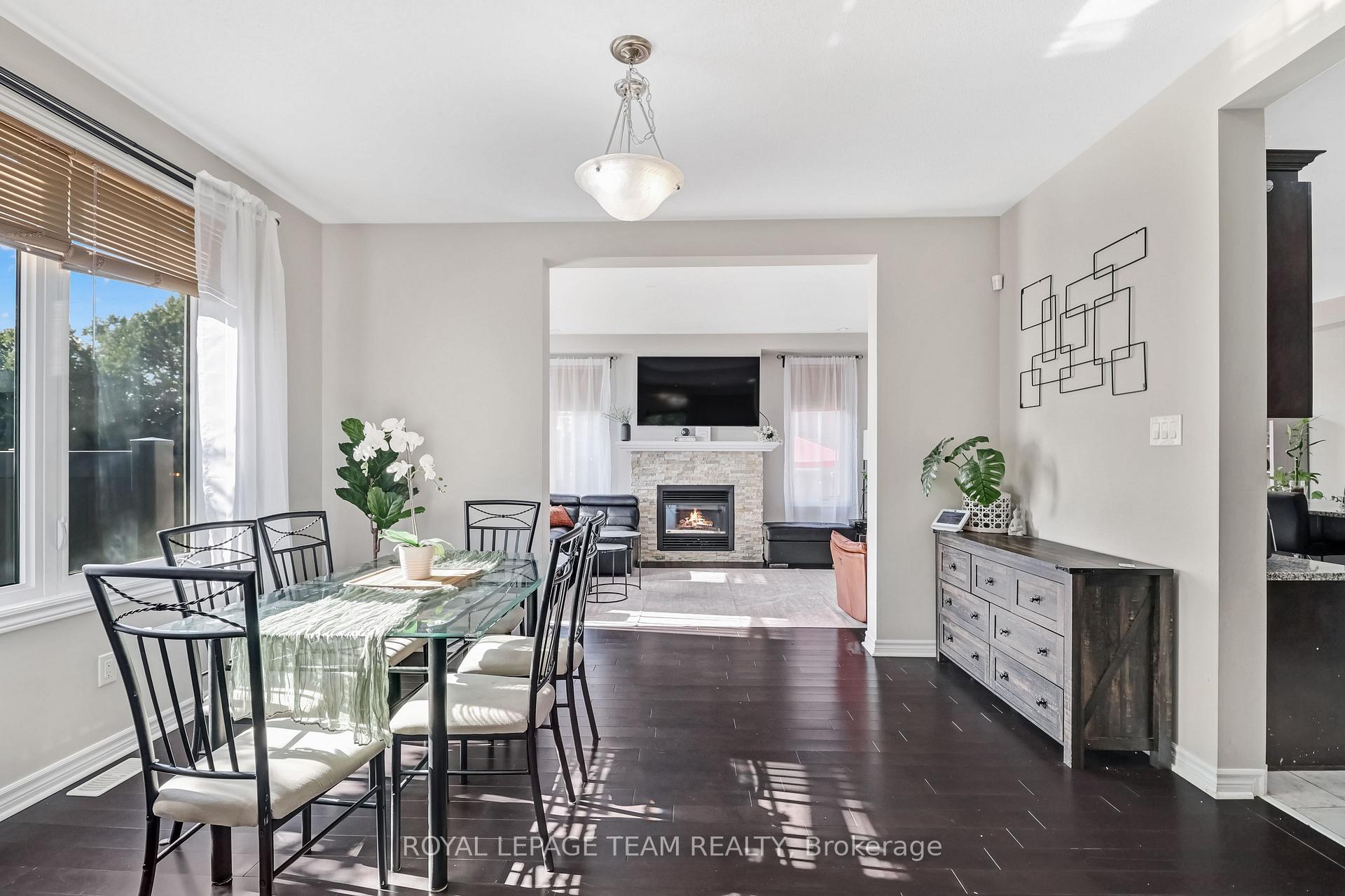 Photo 10 of 3 Stoneleigh Street, Ottawa, Barrhaven - Strandherd — HOMEH