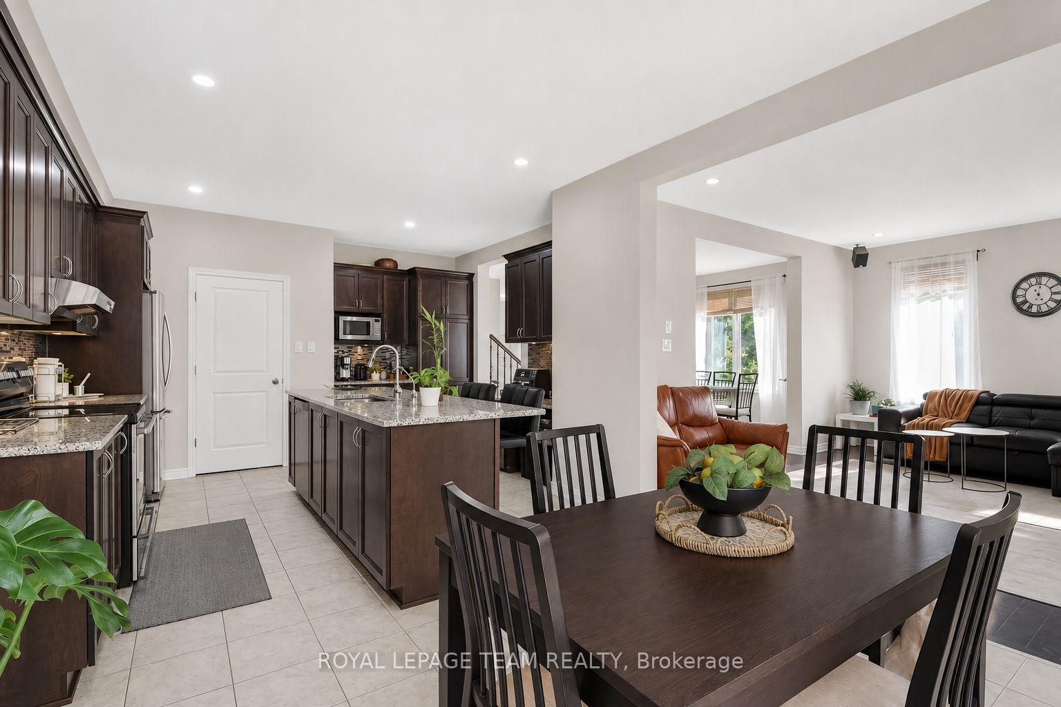 Photo 16 of 3 Stoneleigh Street, Ottawa, Barrhaven - Strandherd — HOMEH