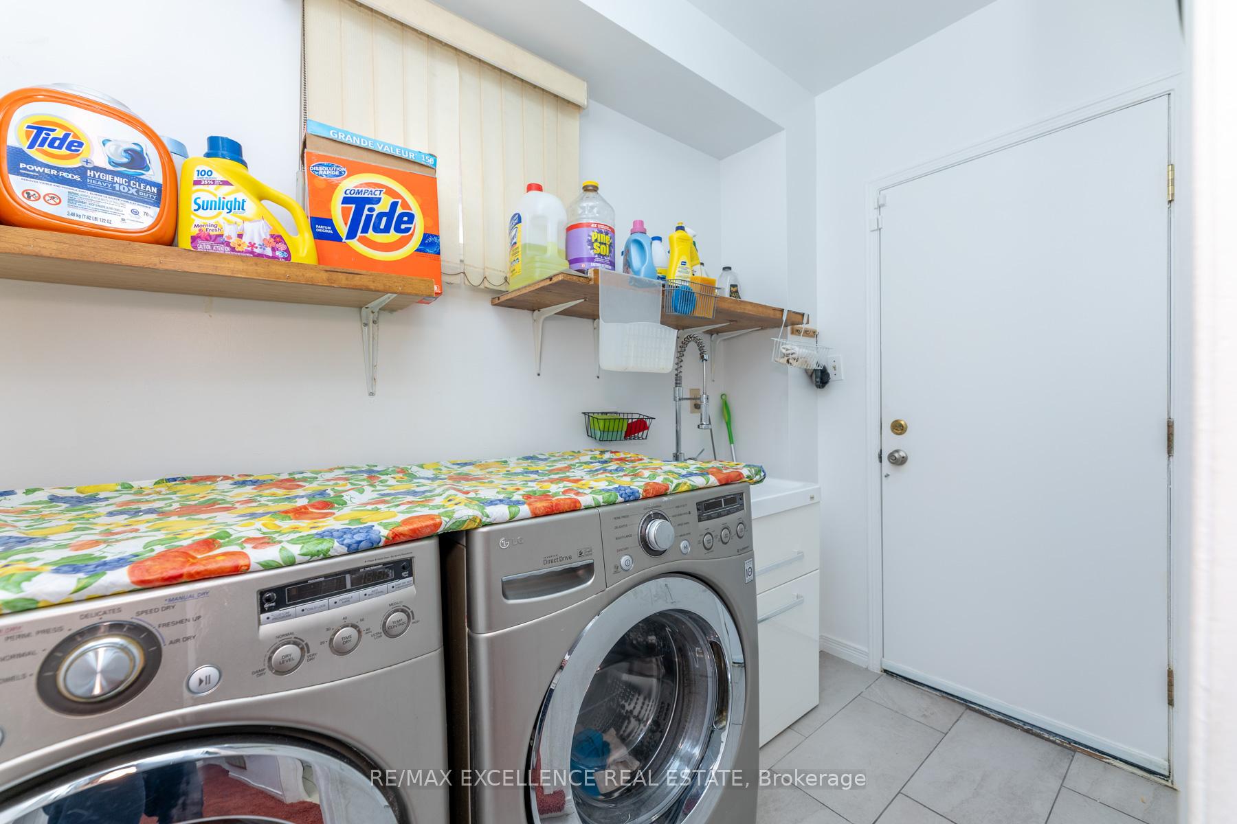 Photo 28 of 55 Atkins Circle, Brampton, Northwood Park — HOMEH