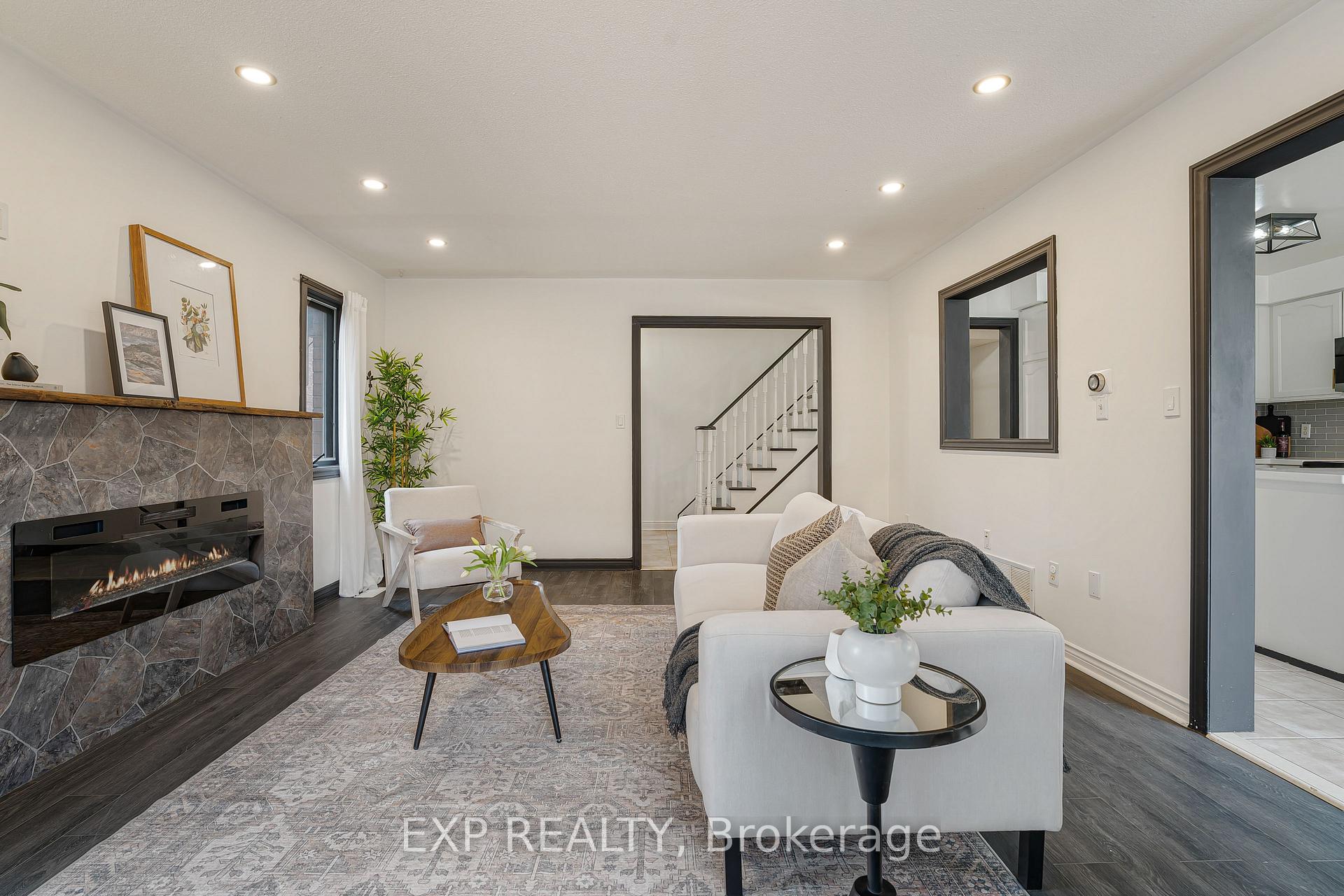 Photo 11 of 65 Pressed Brick Drive, Brampton, Brampton North — HOMEH