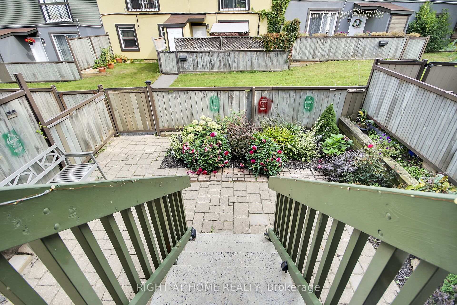 Photo 3 of Unit 16, 1250 Mcwatters Road N, Ottawa, Queensway Terrace South/Ridgeview — HOMEH