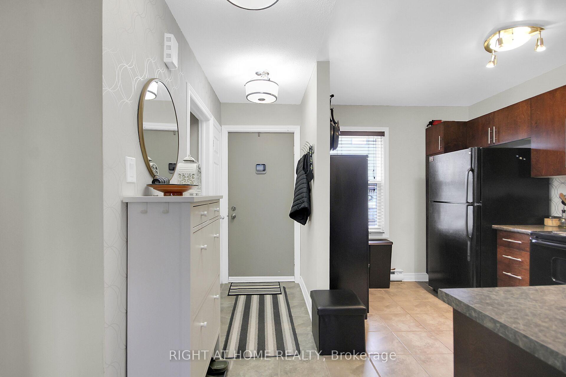Photo 4 of Unit 16, 1250 Mcwatters Road N, Ottawa, Queensway Terrace South/Ridgeview — HOMEH