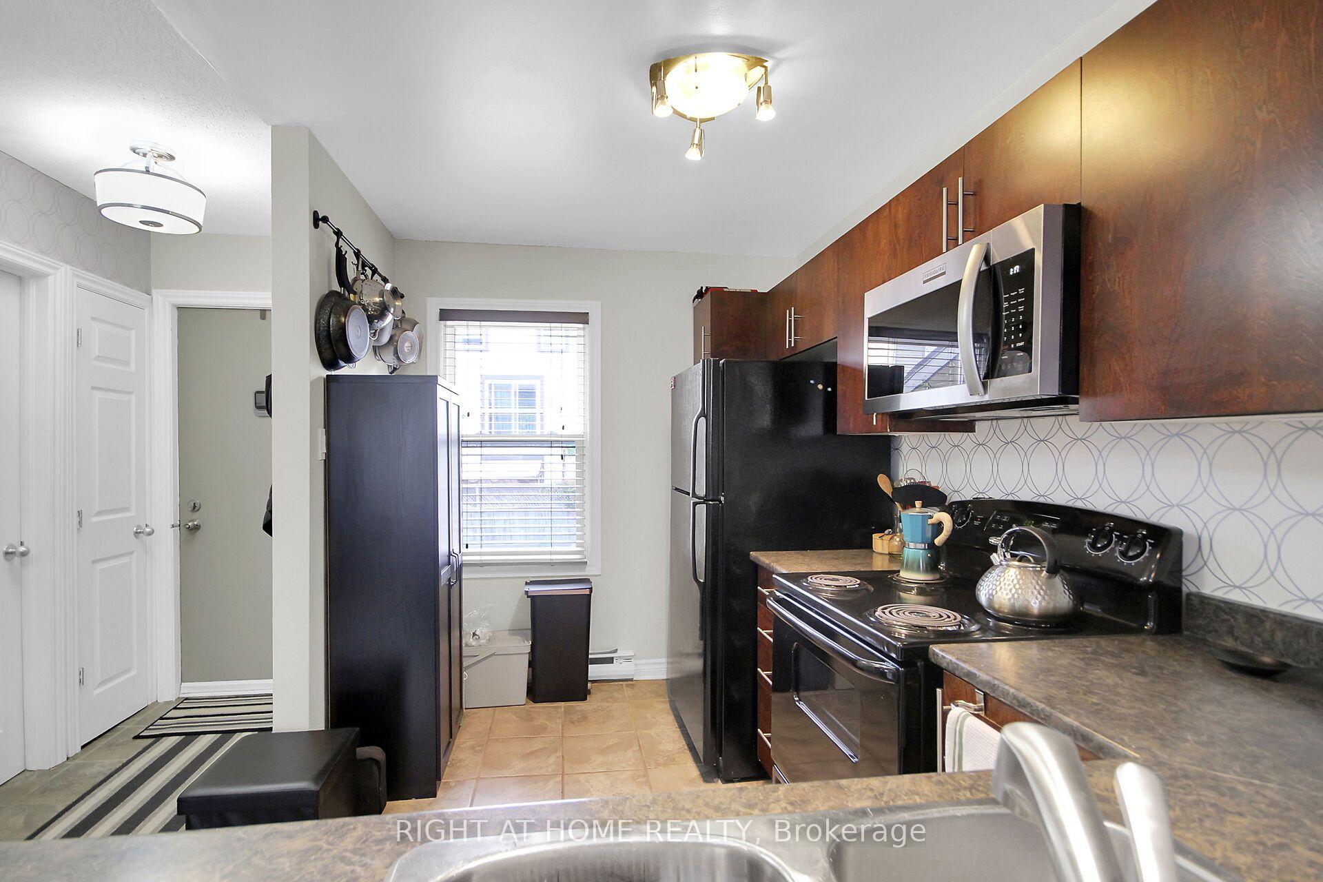 Photo 5 of Unit 16, 1250 Mcwatters Road N, Ottawa, Queensway Terrace South/Ridgeview — HOMEH