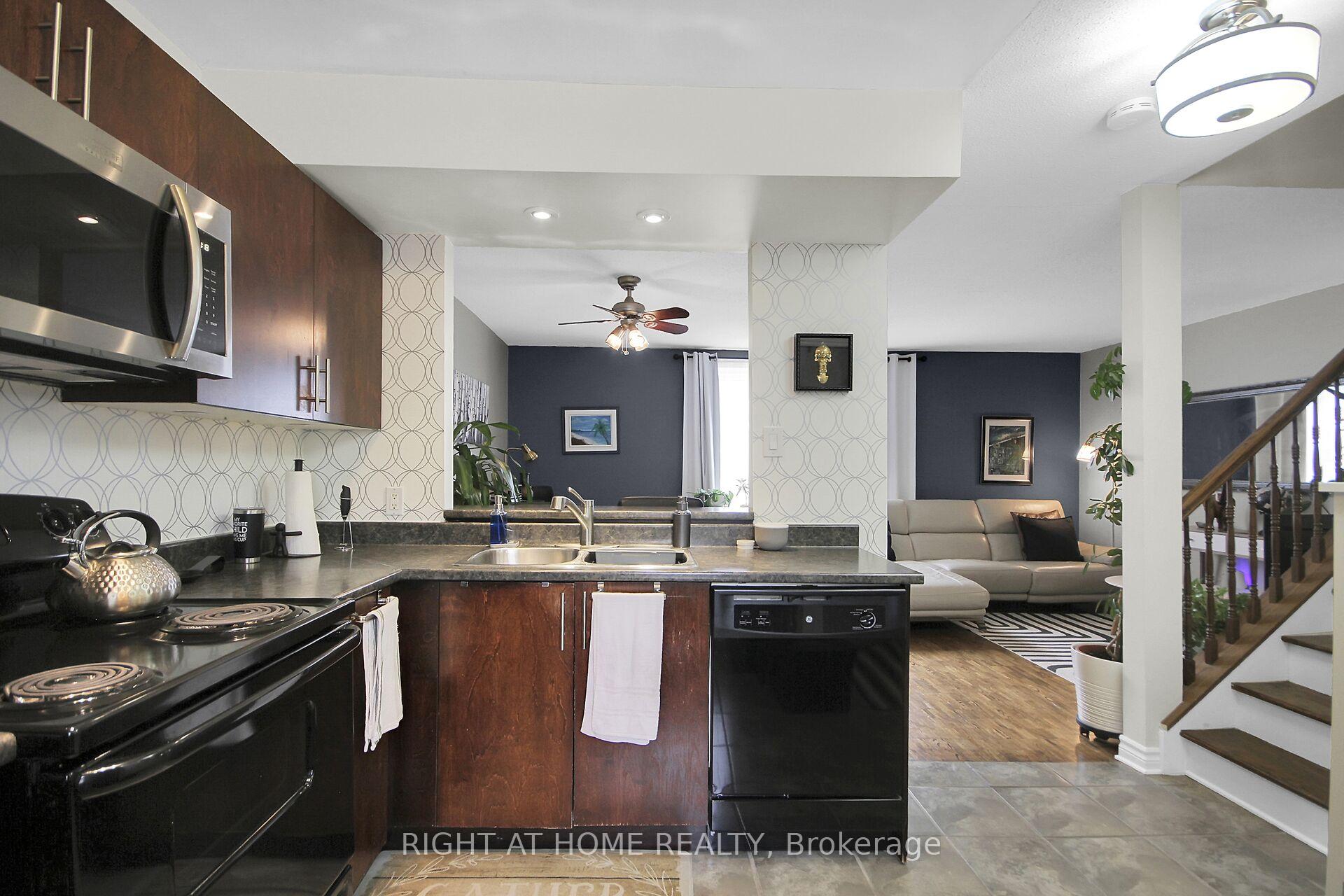 Photo 6 of Unit 16, 1250 Mcwatters Road N, Ottawa, Queensway Terrace South/Ridgeview — HOMEH