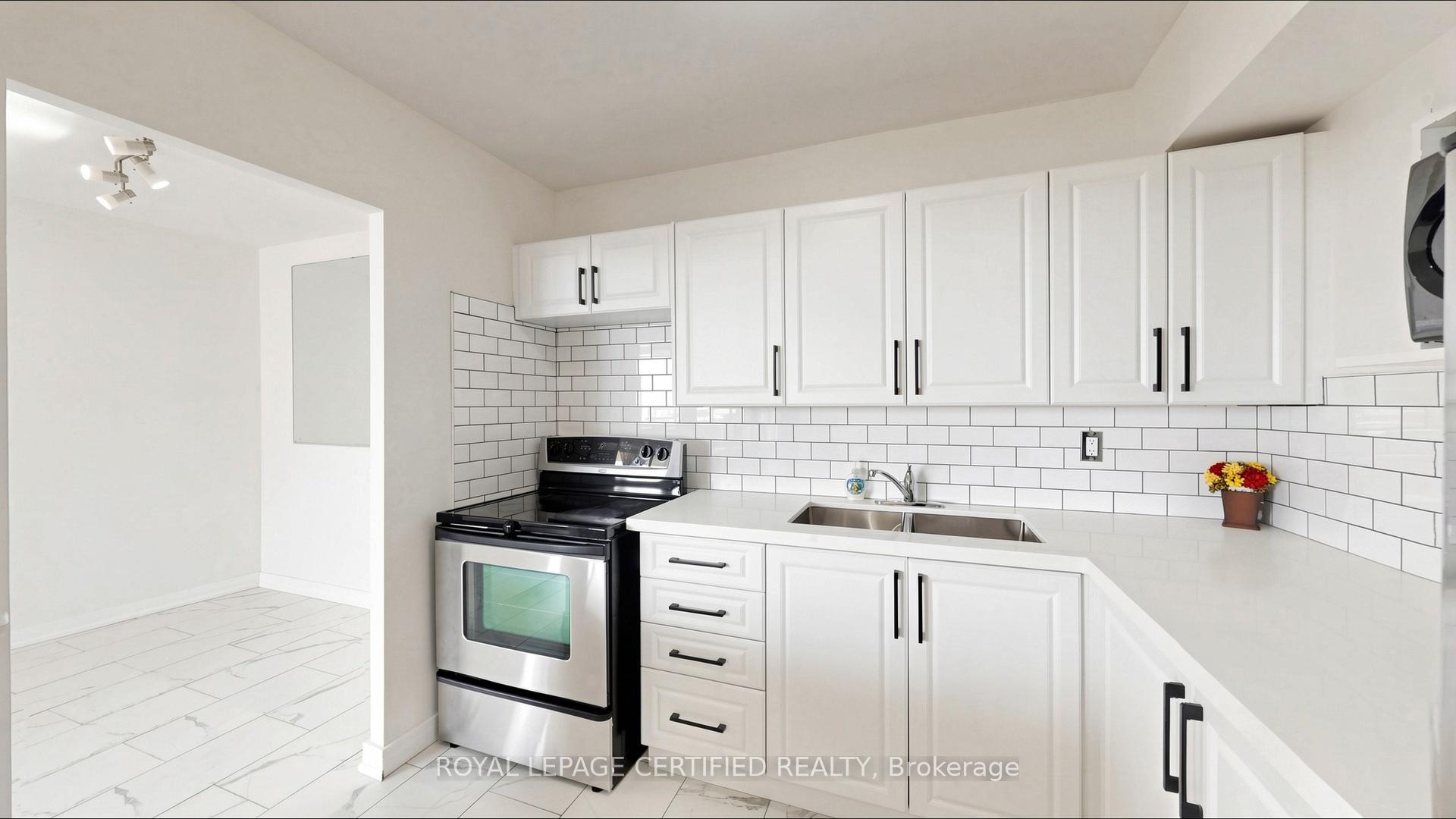 Photo 9 of Unit 1903, 330 Dixon Road, Etobicoke, Kingsview Village-The Westway — HOMEH