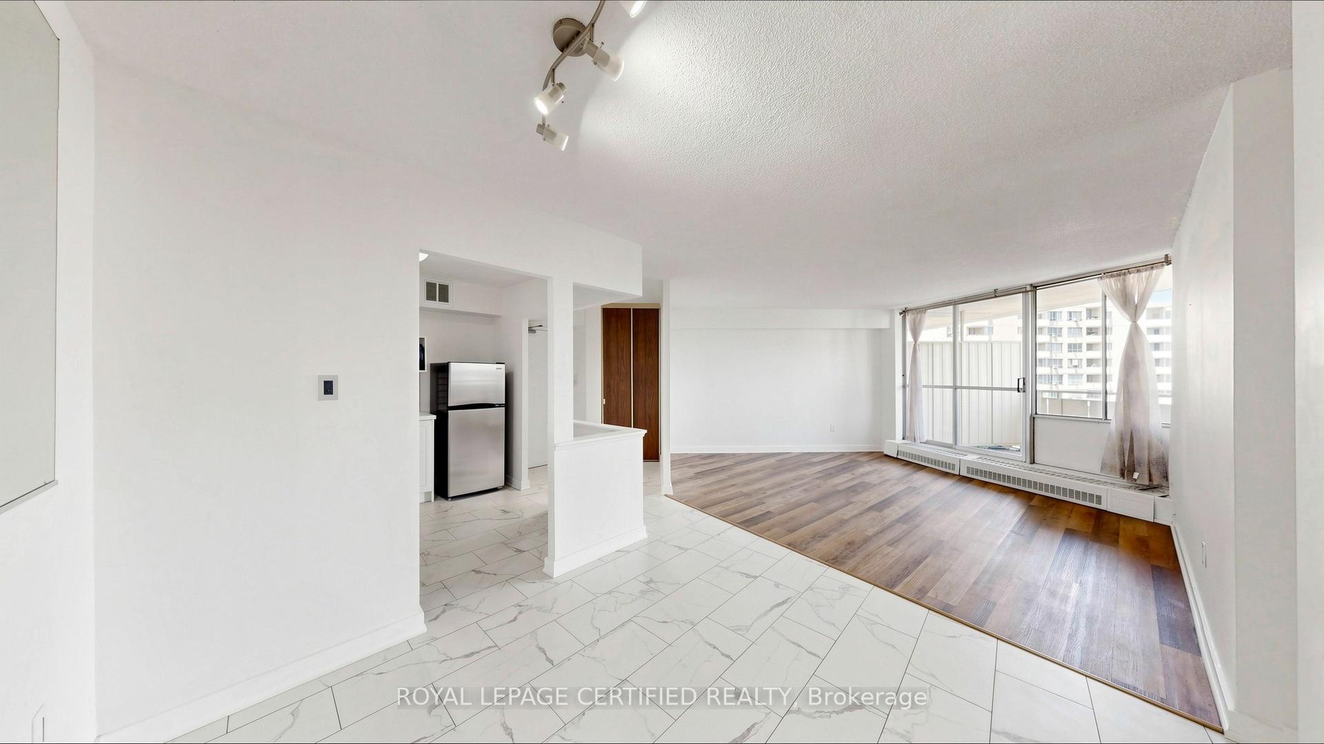 Photo 12 of Unit 1903, 330 Dixon Road, Etobicoke, Kingsview Village-The Westway — HOMEH