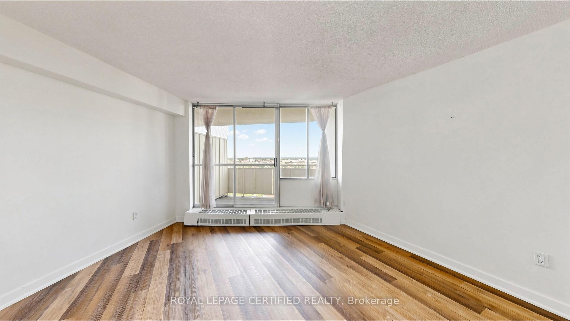 Photo 16 of Unit 1903, 330 Dixon Road, Etobicoke, Kingsview Village-The Westway — HOMEH
