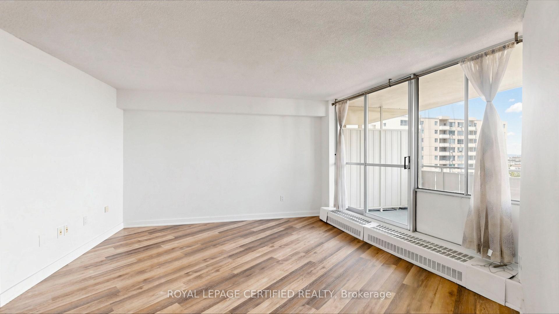 Photo 17 of Unit 1903, 330 Dixon Road, Etobicoke, Kingsview Village-The Westway — HOMEH