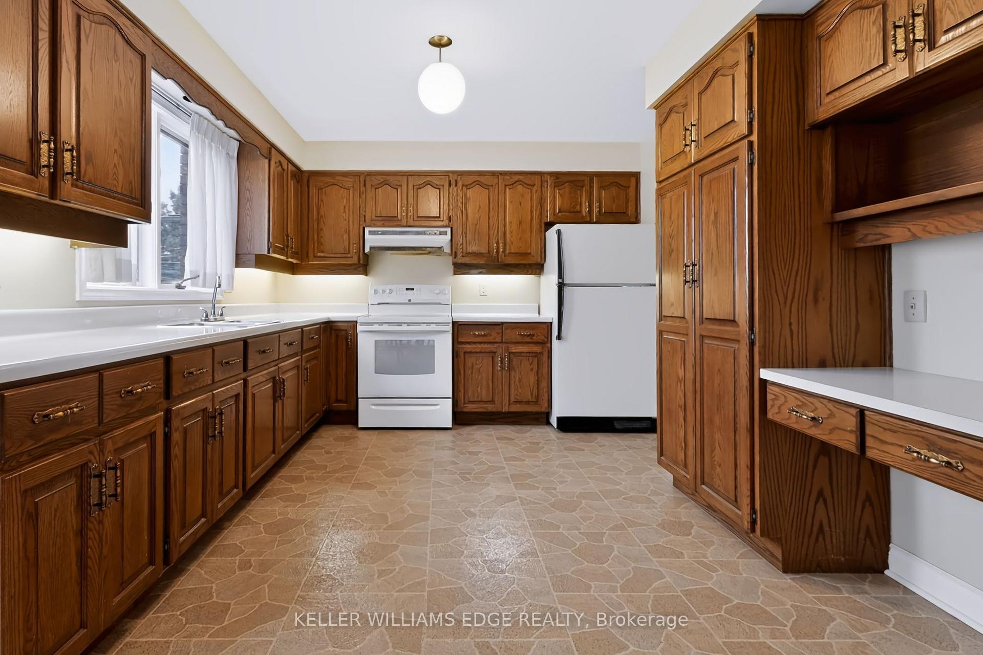 Photo 8 of 54 Monte Drive, Hamilton, Gershome — HOMEH