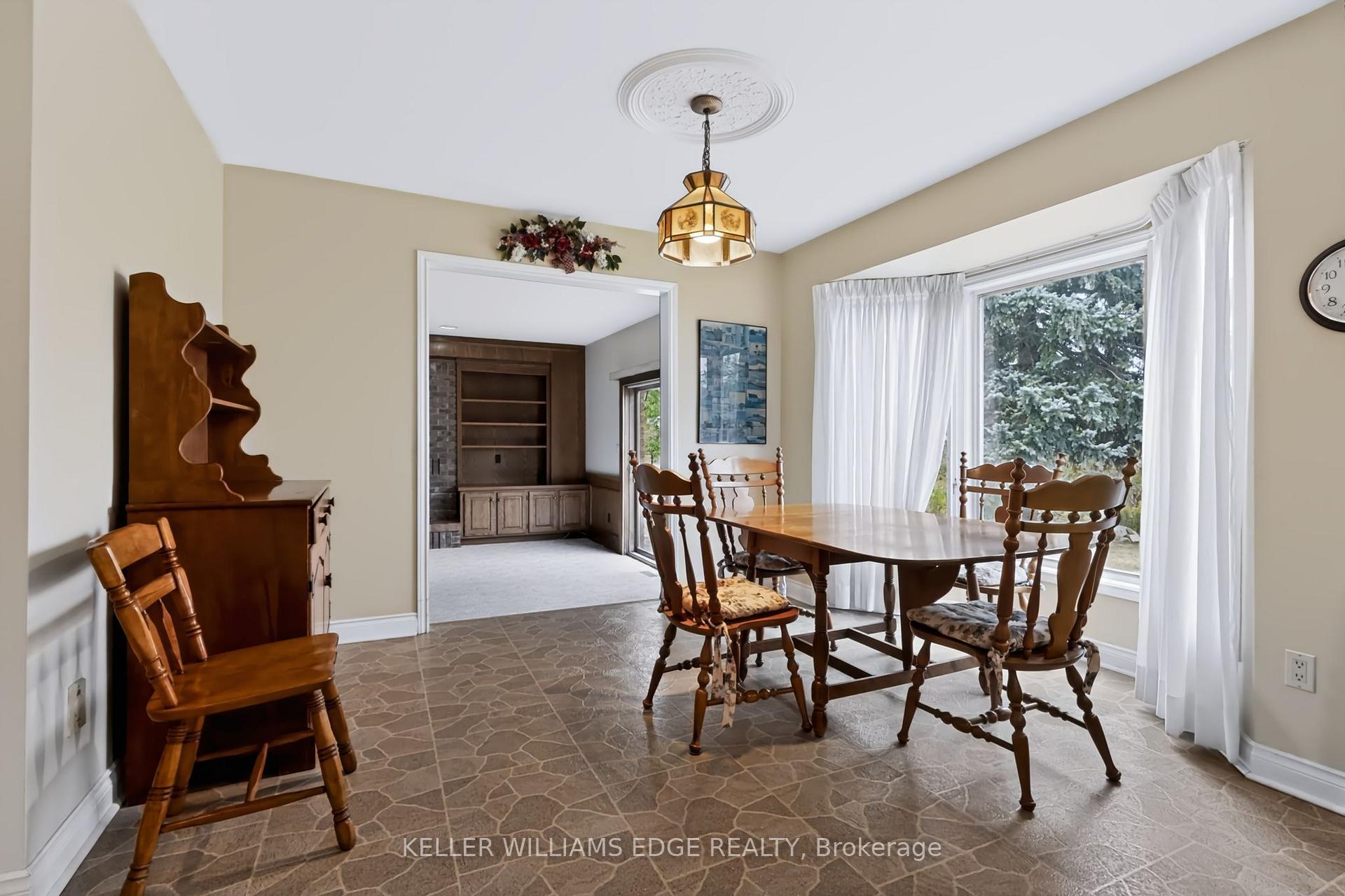 Photo 14 of 54 Monte Drive, Hamilton, Gershome — HOMEH