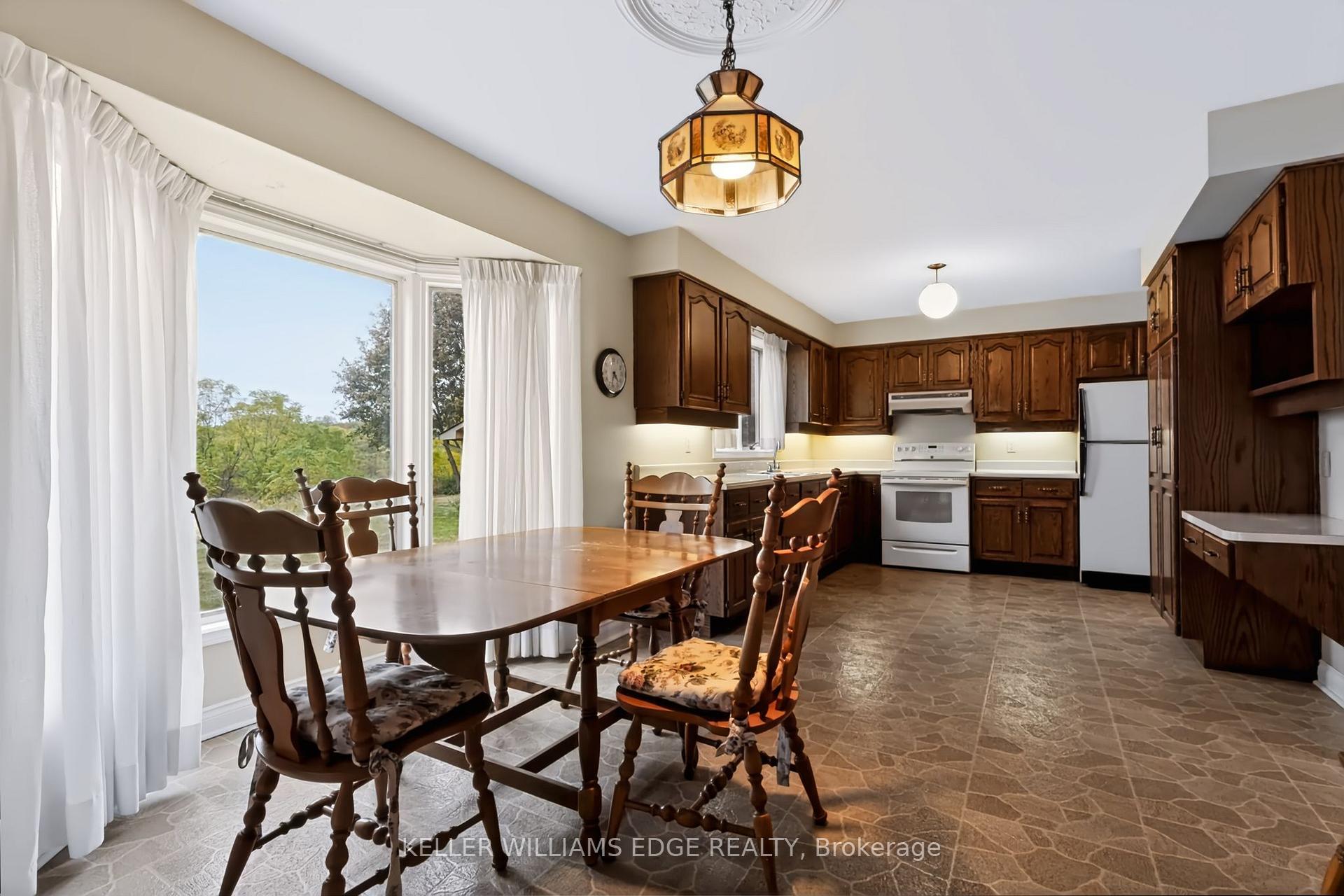 Photo 15 of 54 Monte Drive, Hamilton, Gershome — HOMEH