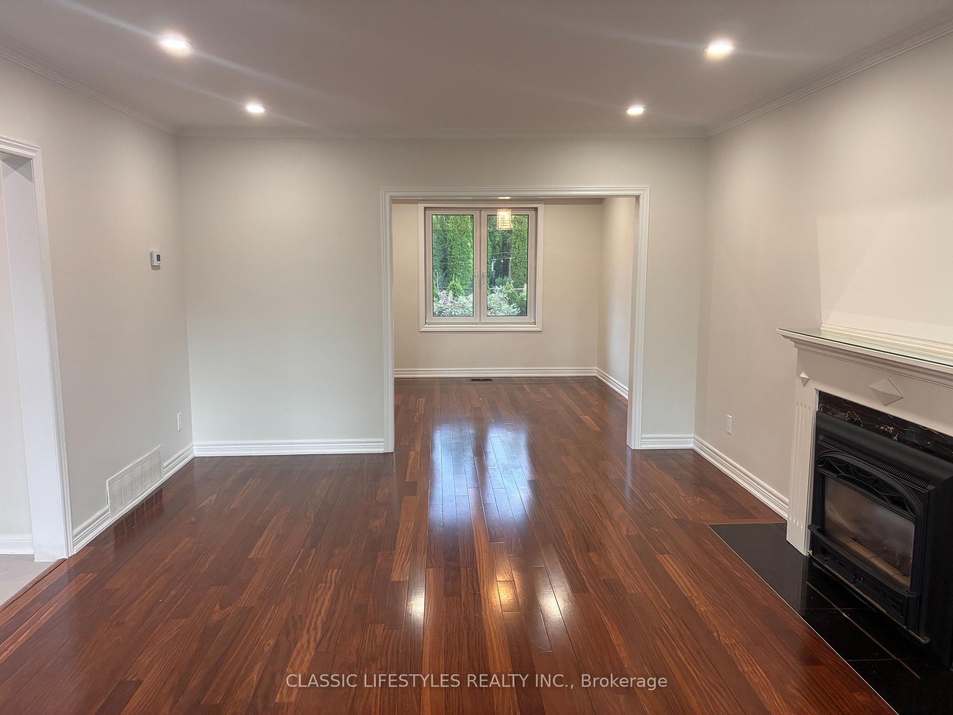 Photo 8 of 66 Leland Avenue, Etobicoke, Stonegate-Queensway — HOMEH