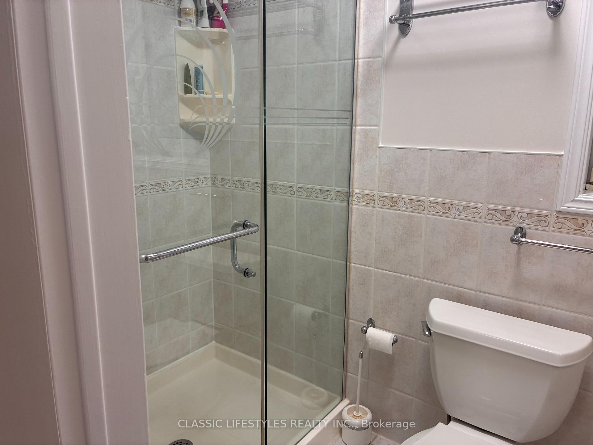 Photo 18 of 66 Leland Avenue, Etobicoke, Stonegate-Queensway — HOMEH