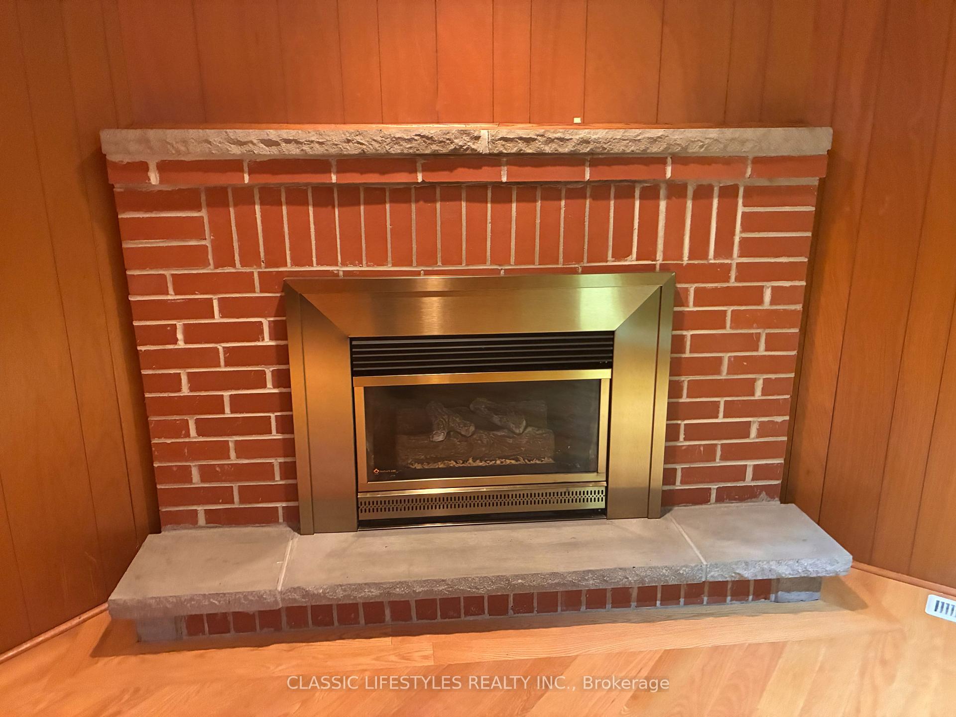 Photo 28 of 66 Leland Avenue, Etobicoke, Stonegate-Queensway — HOMEH