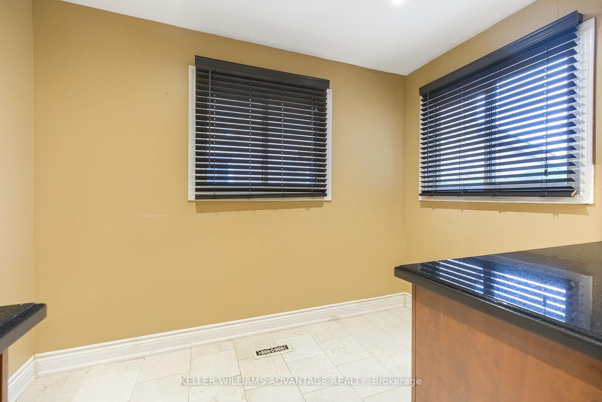 Photo 10 of 68 Fullerton Crescent, Markham, Milliken Mills West — HOMEH