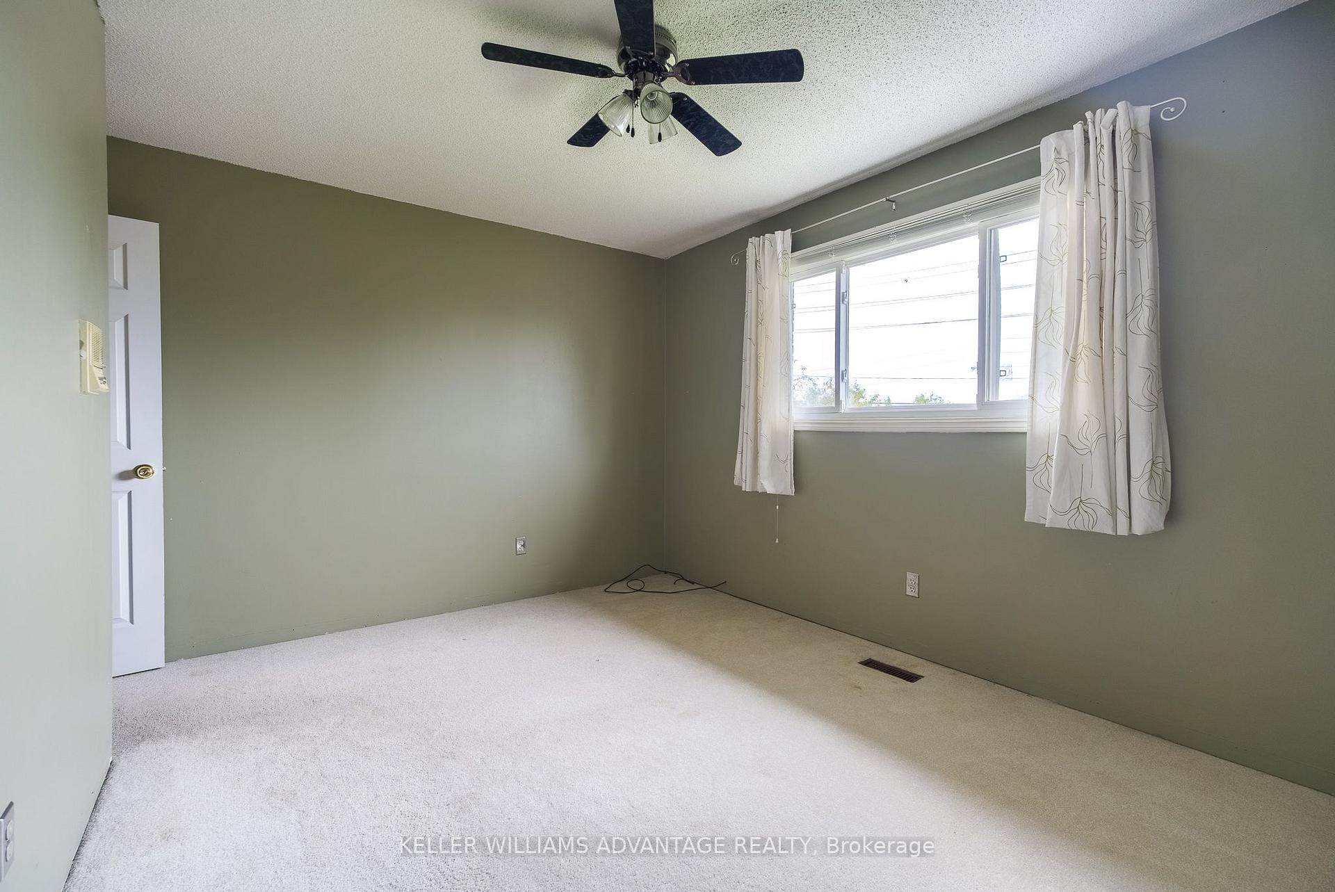 Photo 18 of 68 Fullerton Crescent, Markham, Milliken Mills West — HOMEH
