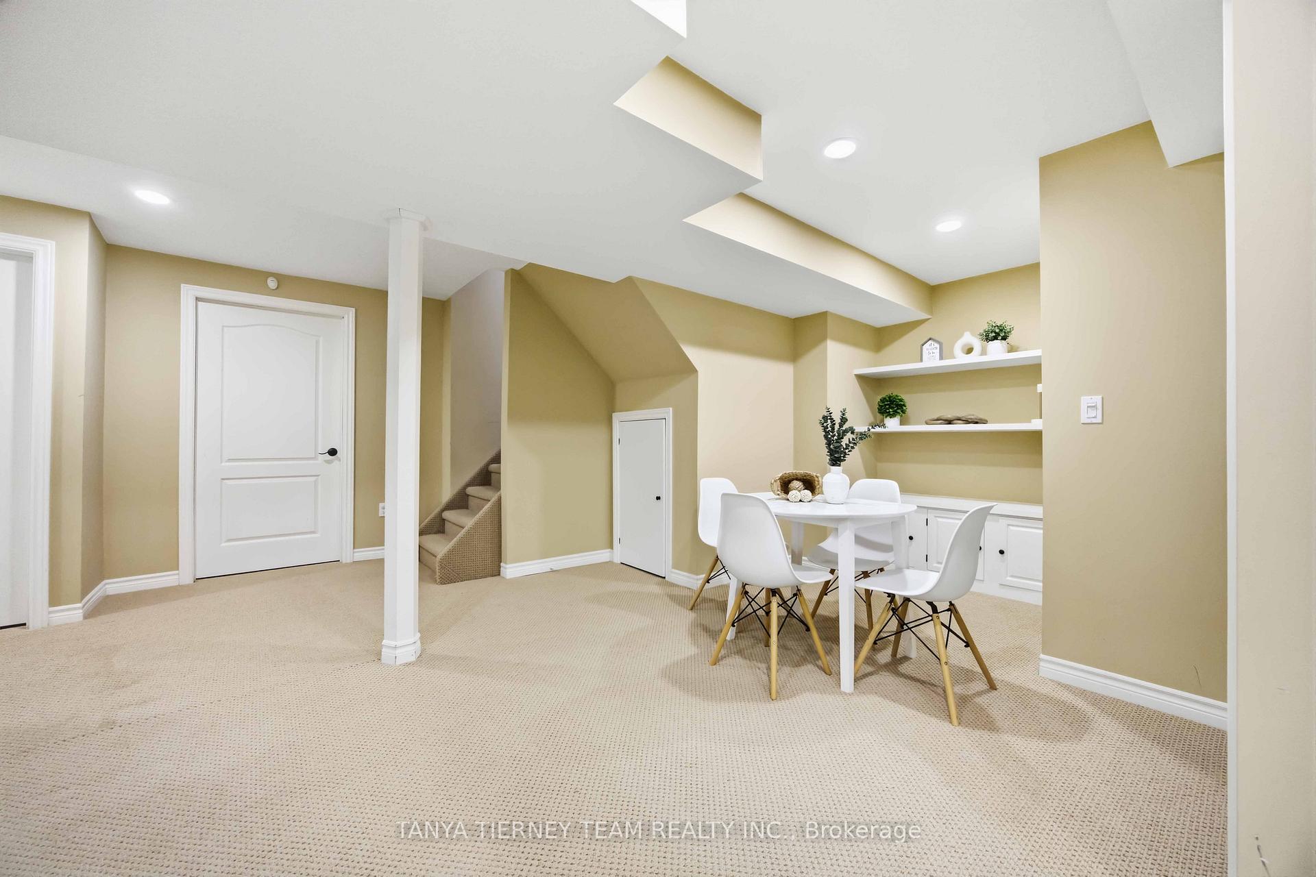 Photo 34 of 17 Cody Avenue, Whitby, Brooklin — HOMEH