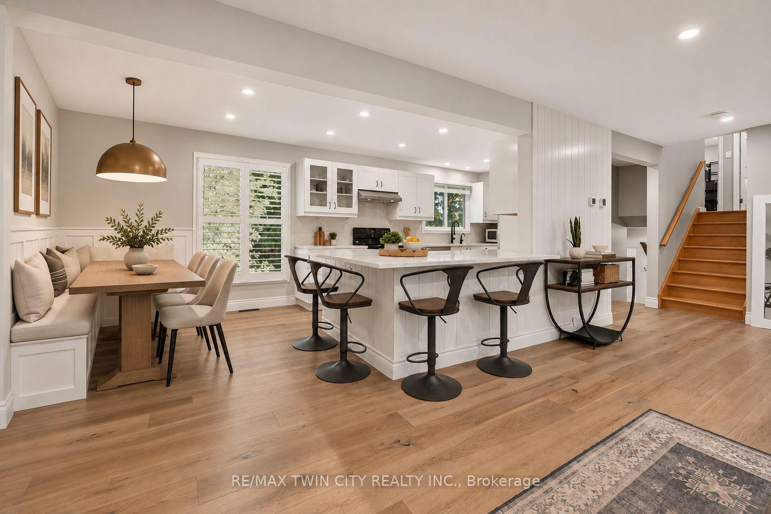 Photo 15 of 13 Southwick Place, Waterloo, Lexington/Lincoln Village — HOMEH