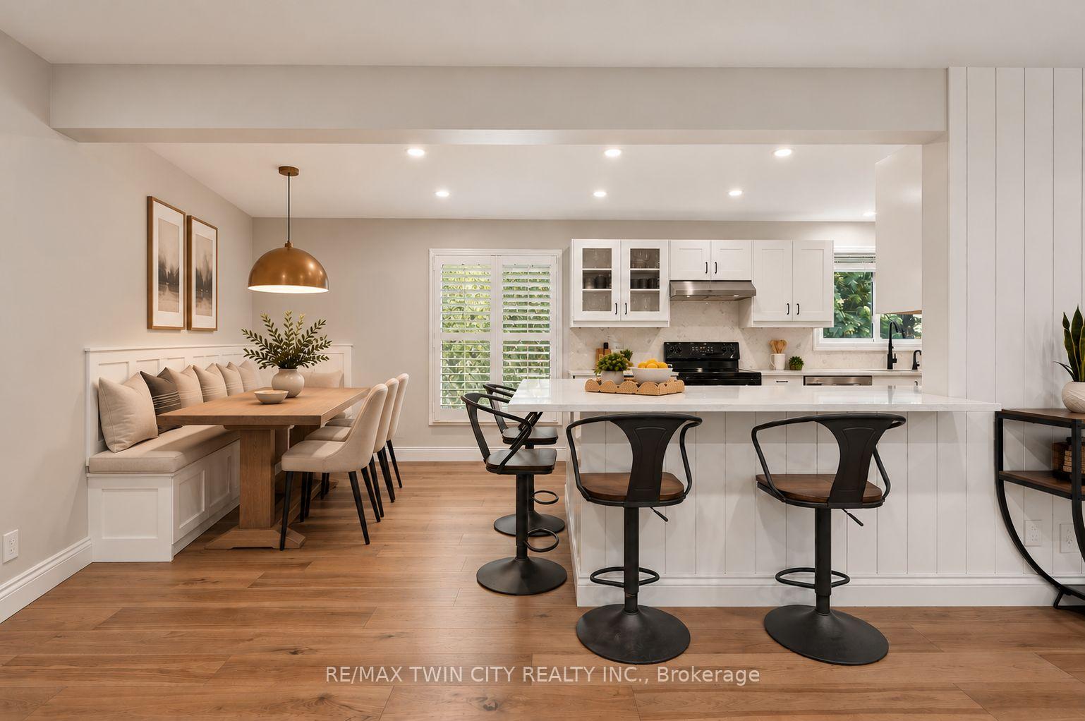 Photo 17 of 13 Southwick Place, Waterloo, Lexington/Lincoln Village — HOMEH