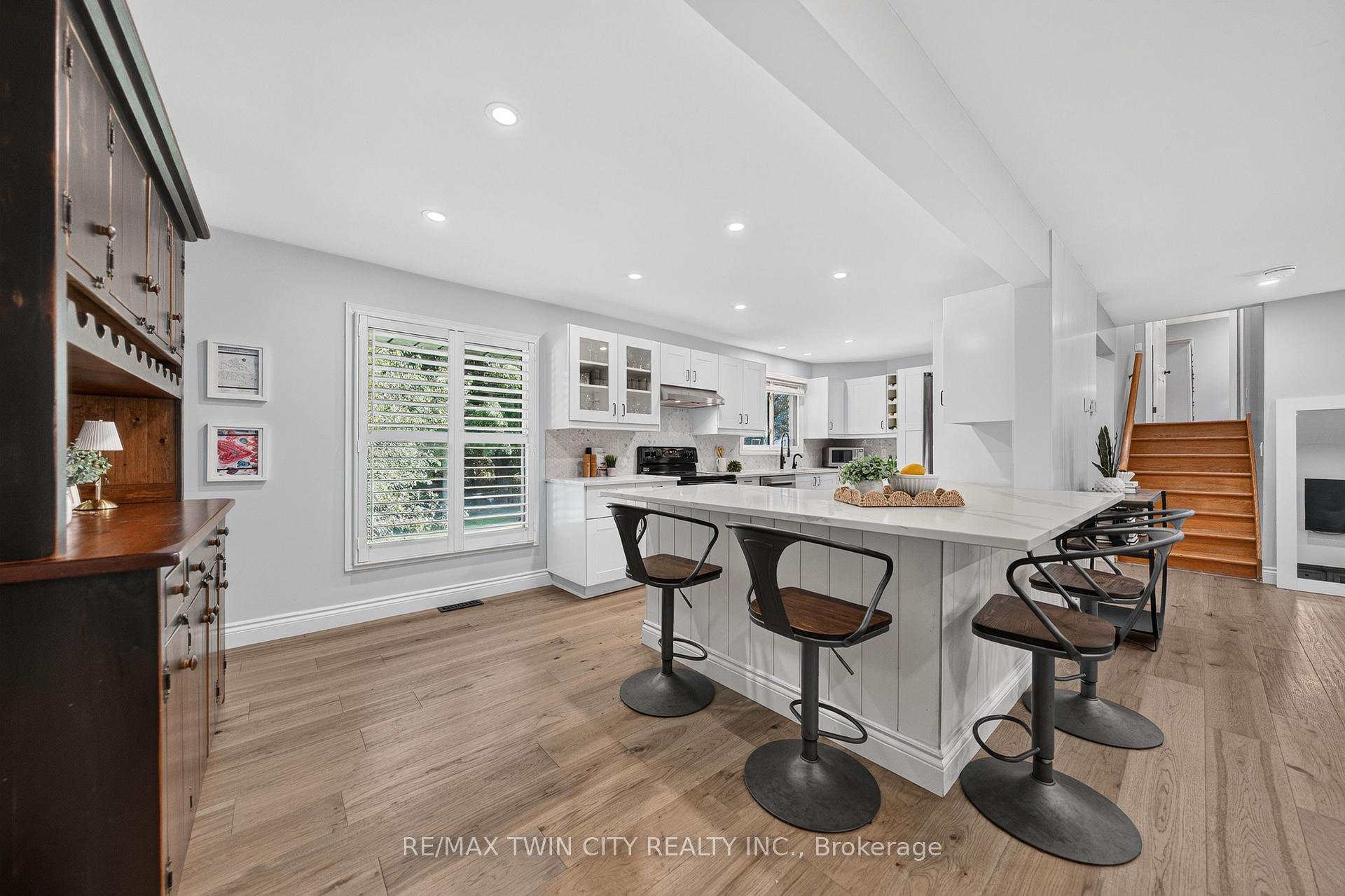 Photo 19 of 13 Southwick Place, Waterloo, Lexington/Lincoln Village — HOMEH