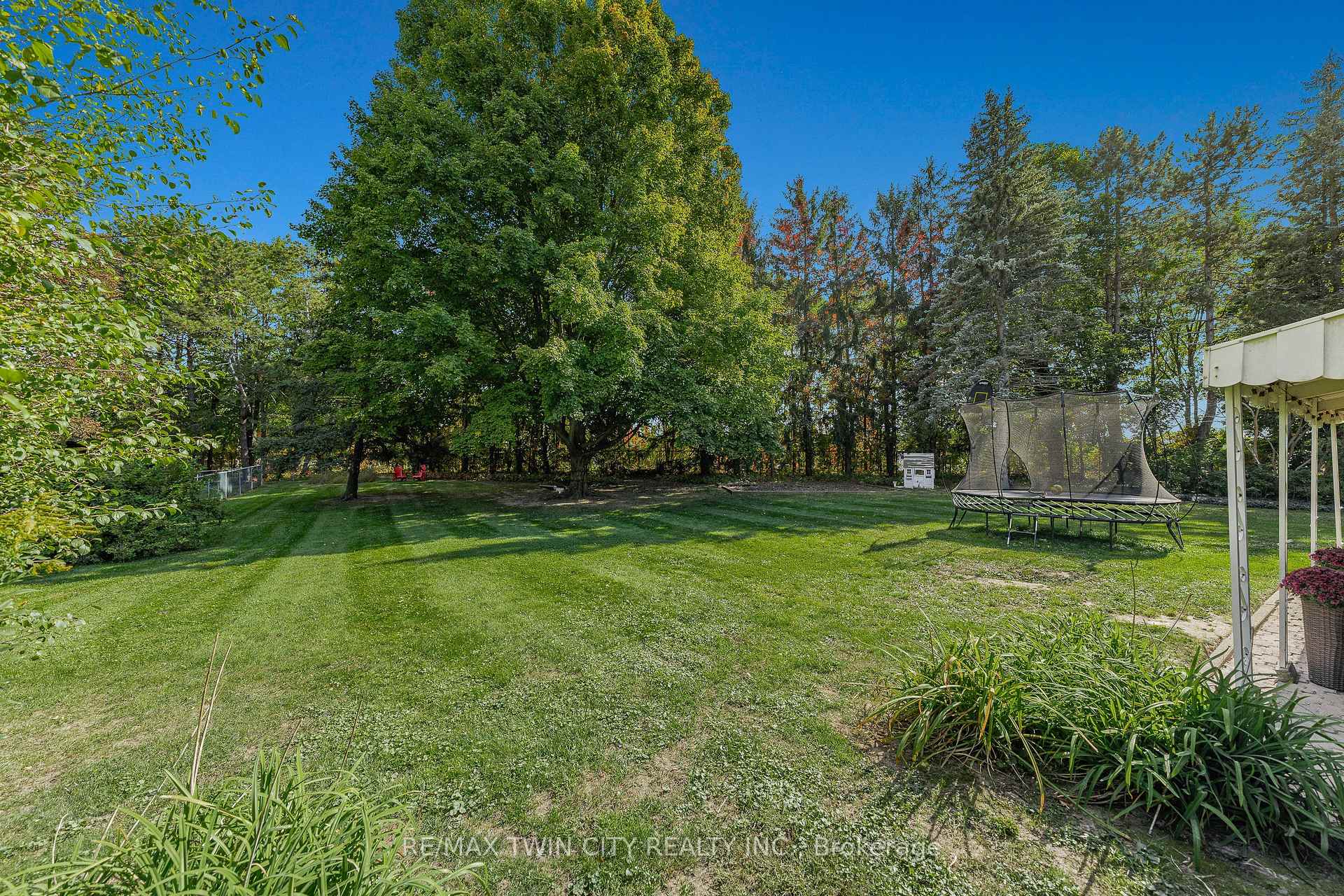 Photo 44 of 13 Southwick Place, Waterloo, Lexington/Lincoln Village — HOMEH