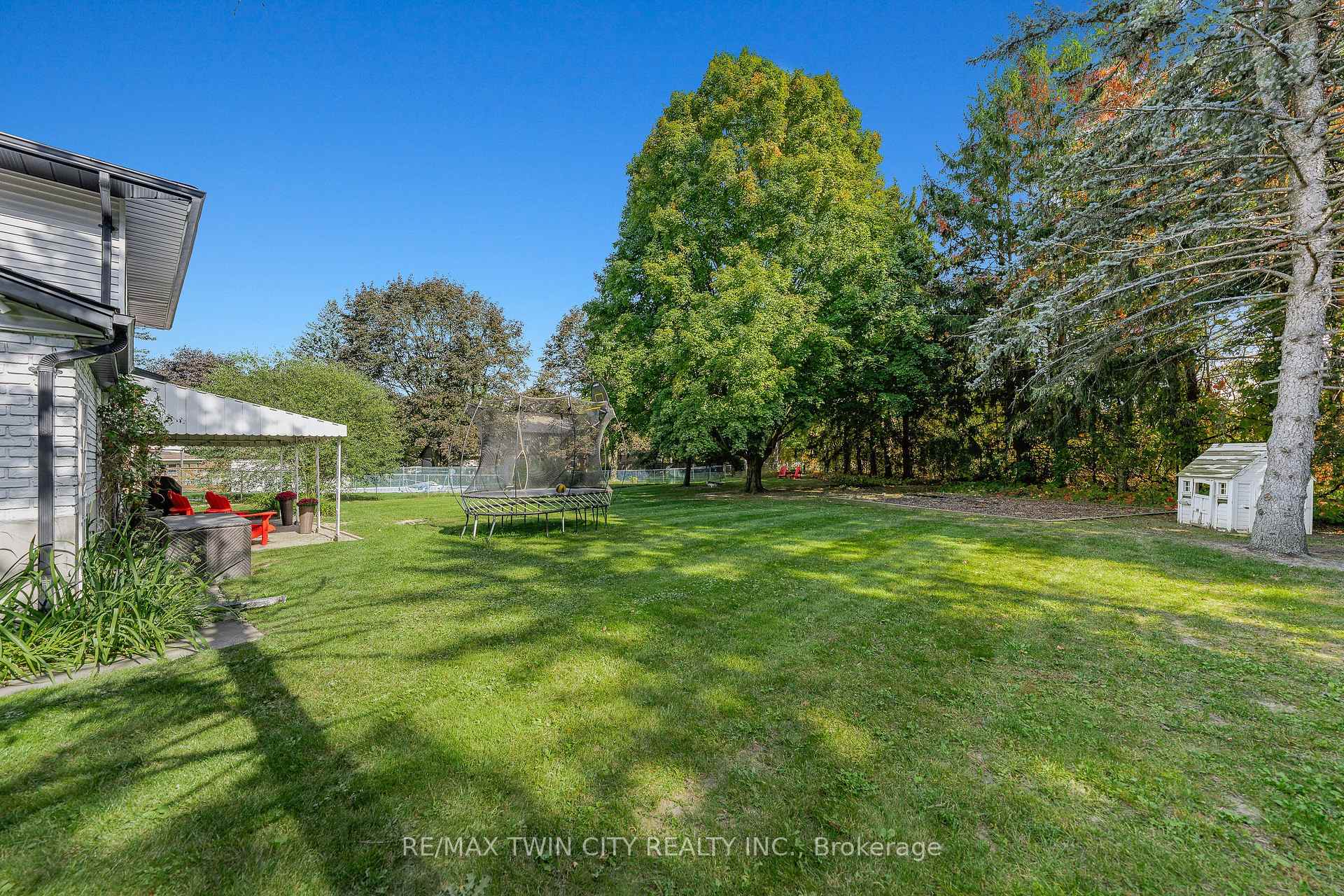 Photo 48 of 13 Southwick Place, Waterloo, Lexington/Lincoln Village — HOMEH