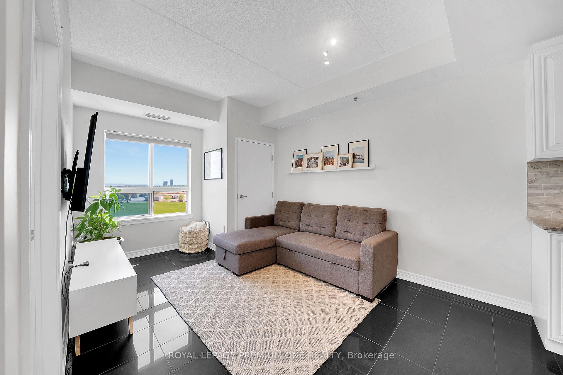Photo 2 of Unit 508, 1419 Costigan Road, Milton, Clarke — HOMEH