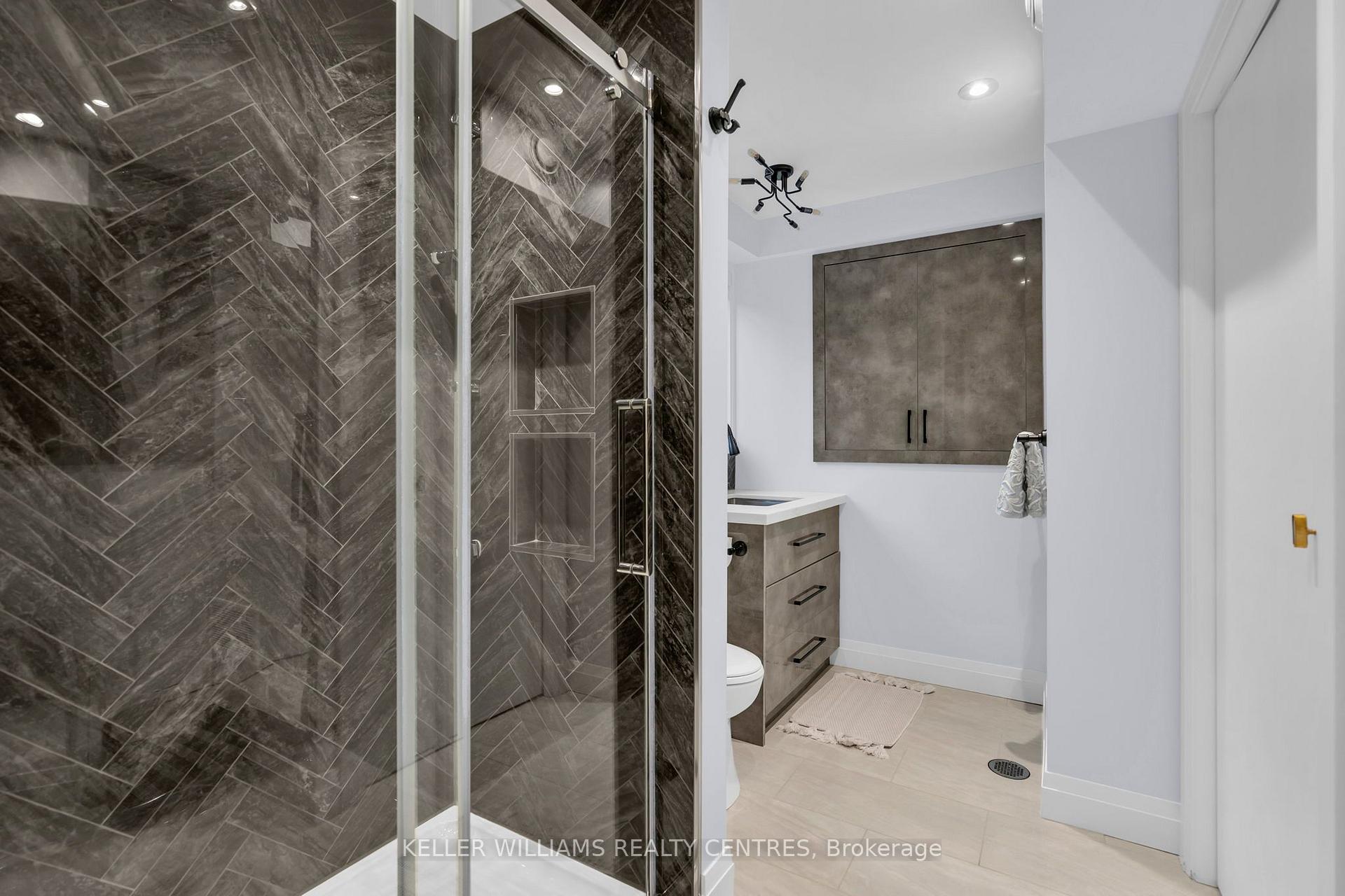 Photo 17 of 37 Bowler Street, Aurora, Bayview Wellington — HOMEH