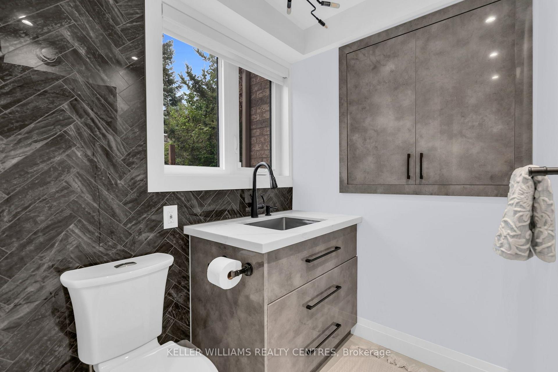 Photo 18 of 37 Bowler Street, Aurora, Bayview Wellington — HOMEH