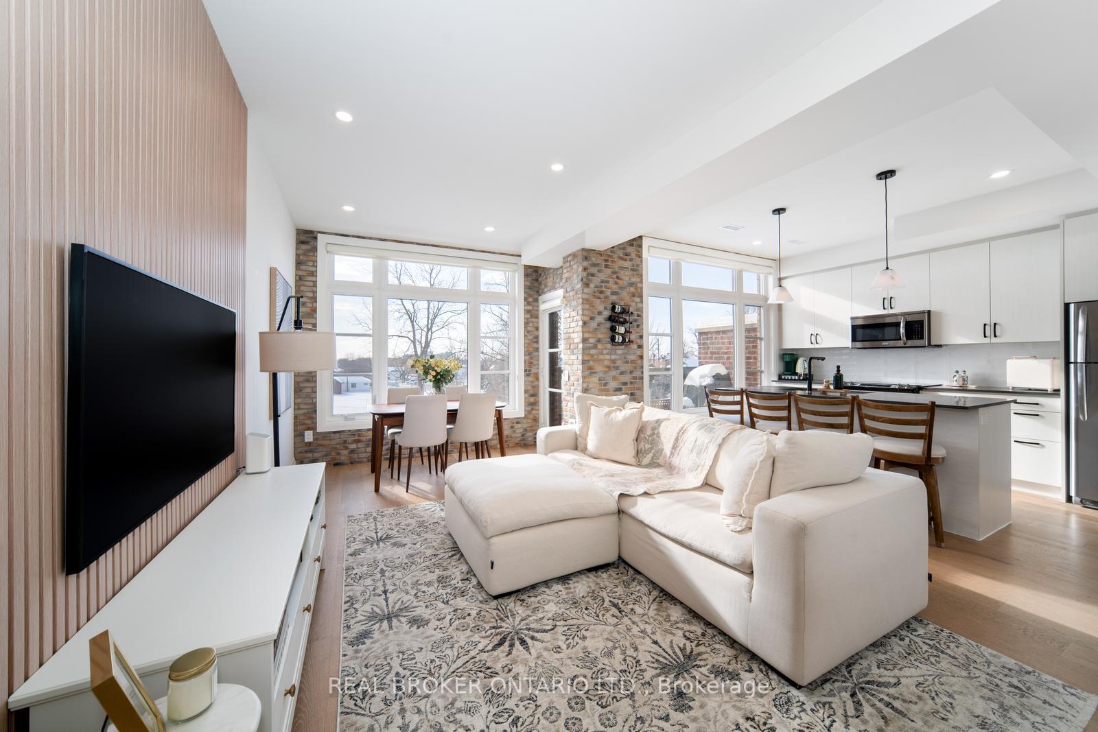 Photo of Unit 48, 8167 Kipling Avenue