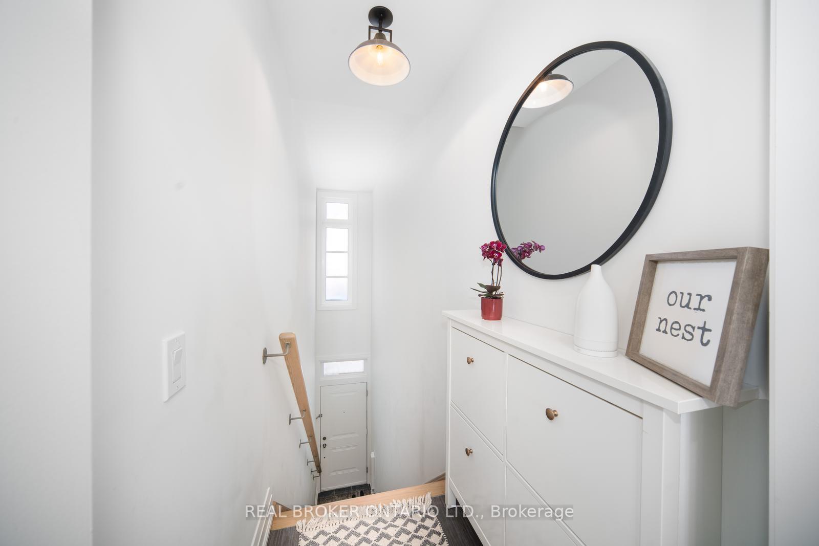Photo 2 of Unit 48, 8167 Kipling Avenue, Vaughan, West Woodbridge — HOMEH