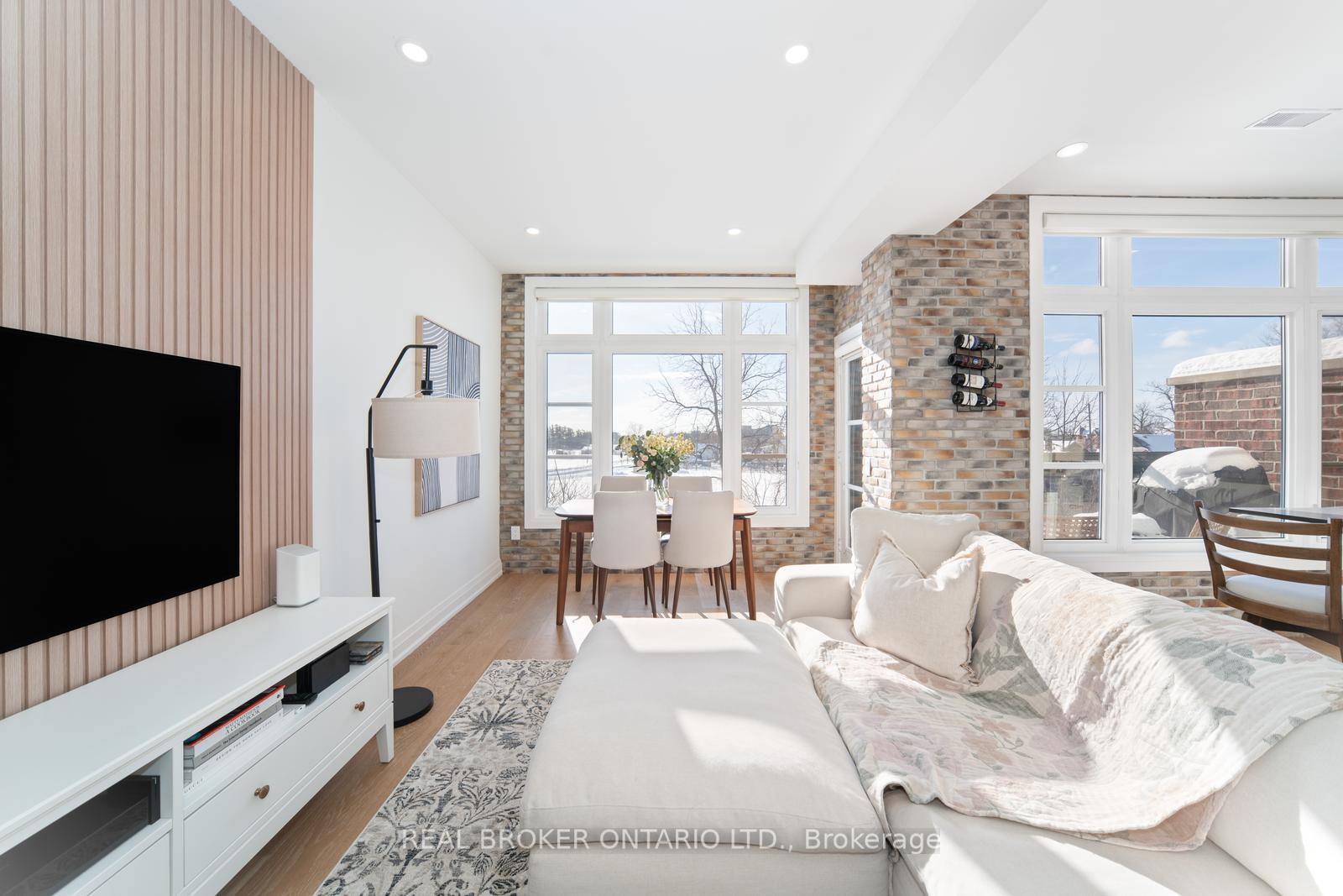 Photo 10 of Unit 48, 8167 Kipling Avenue, Vaughan, West Woodbridge — HOMEH