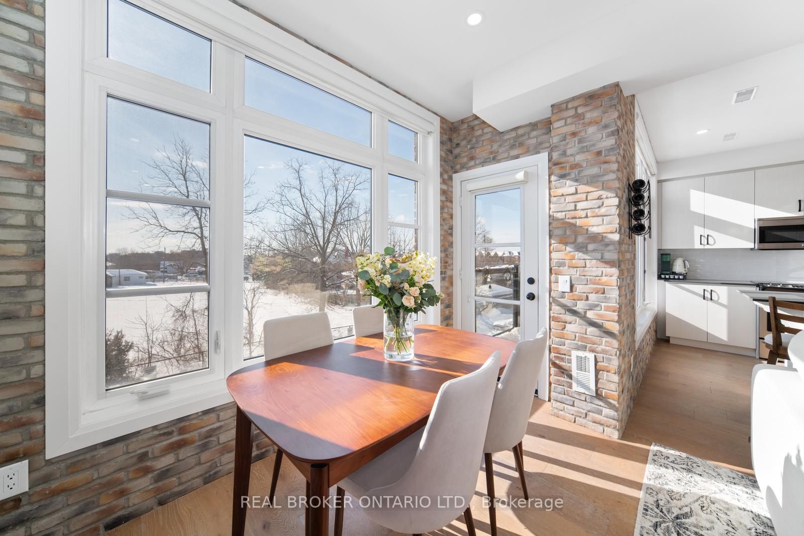 Photo 9 of Unit 48, 8167 Kipling Avenue, Vaughan, West Woodbridge — HOMEH