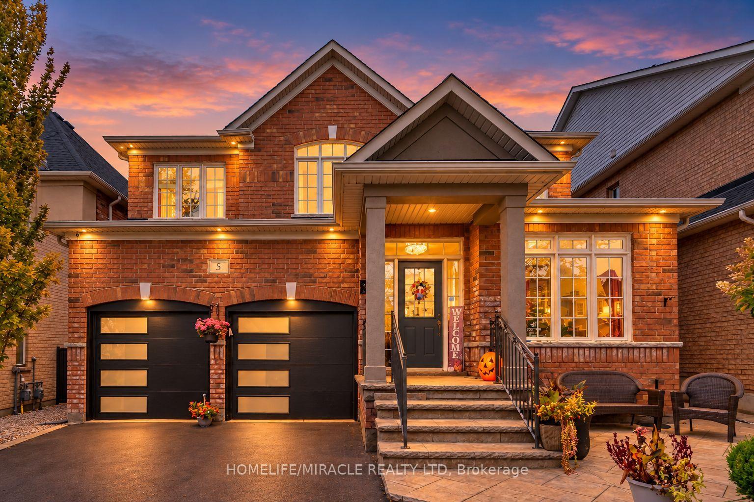 Photo 4 of 5 Billancourt Crescent, Brampton, Vales of Castlemore North — HOMEH