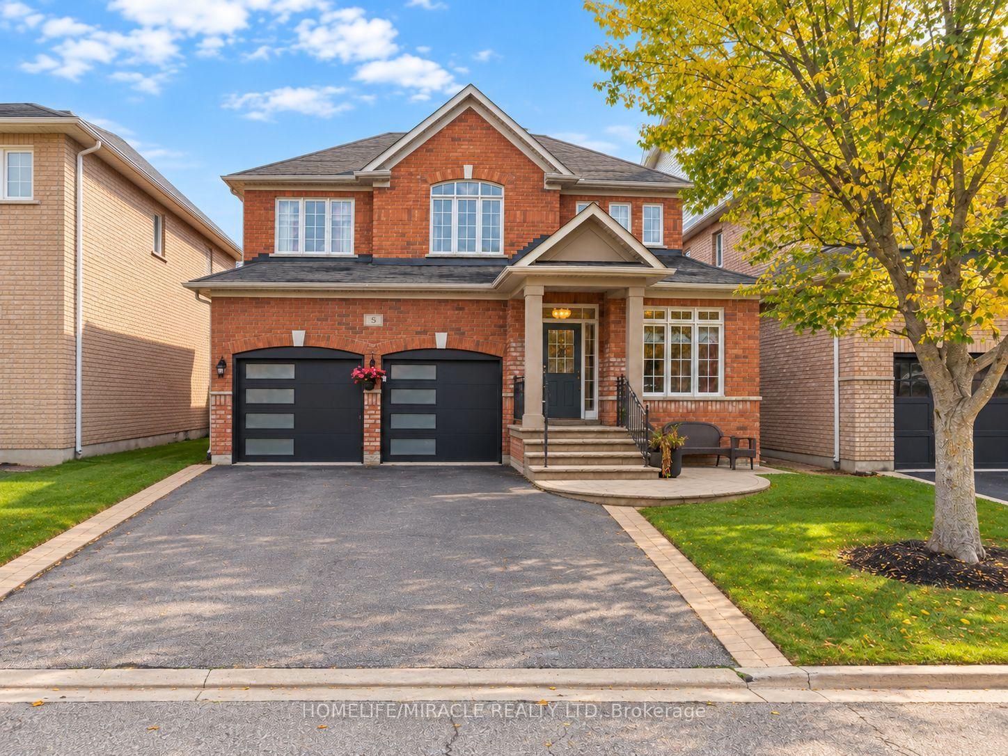 Photo 6 of 5 Billancourt Crescent, Brampton, Vales of Castlemore North — HOMEH